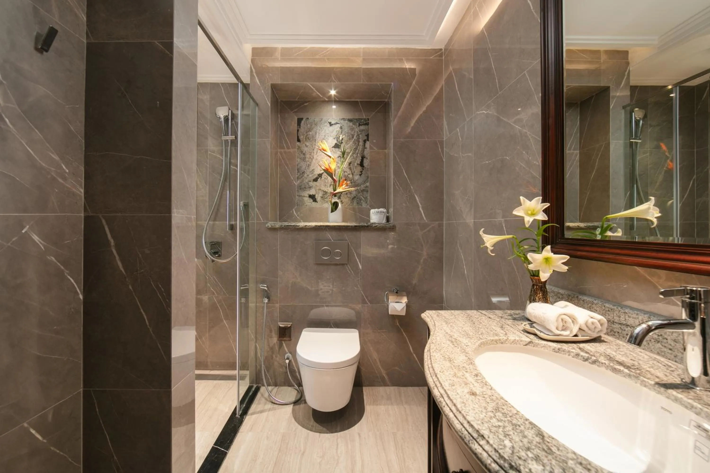 Shower in La Mejor Indochine Hotel