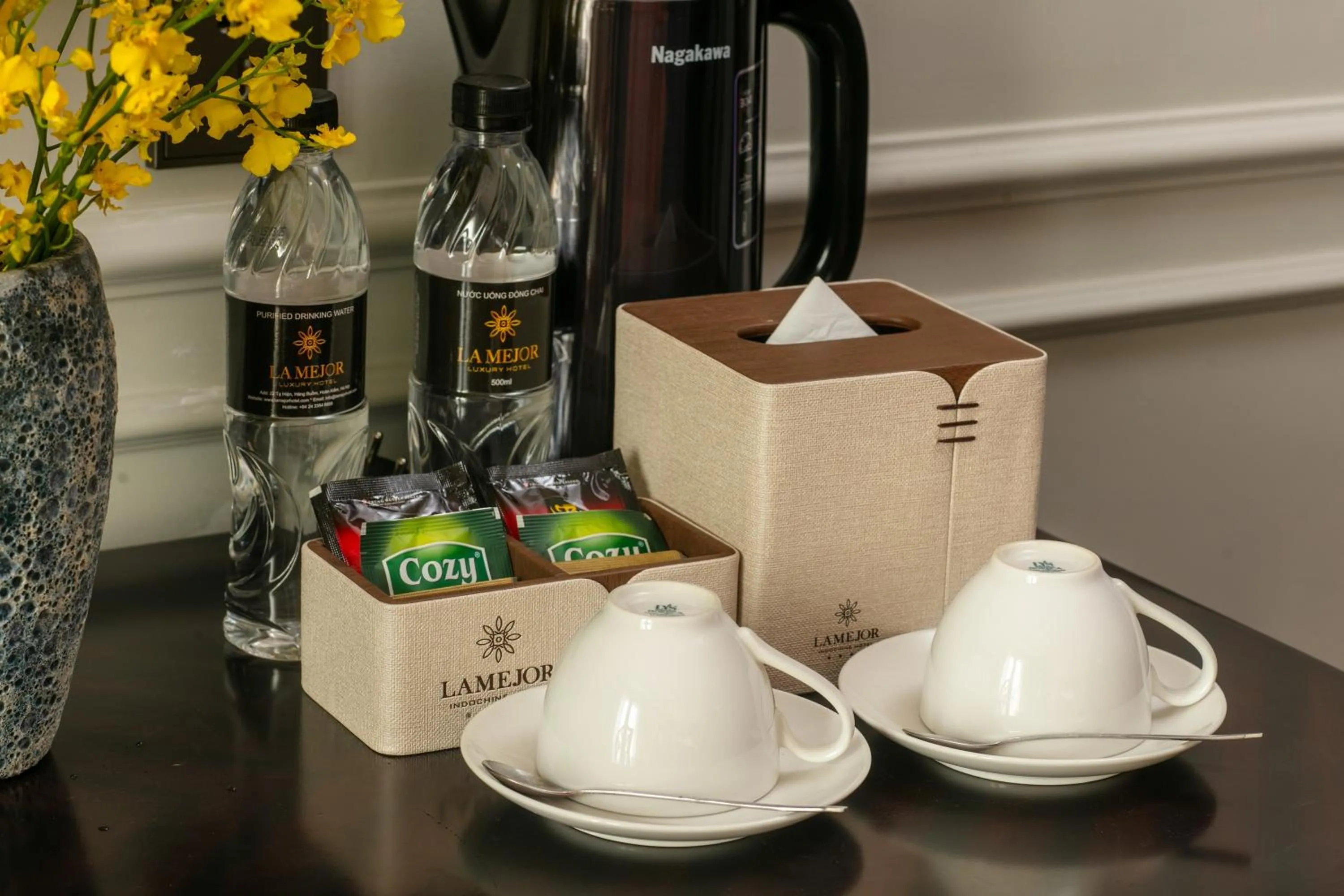 room service in La Mejor Indochine Hotel