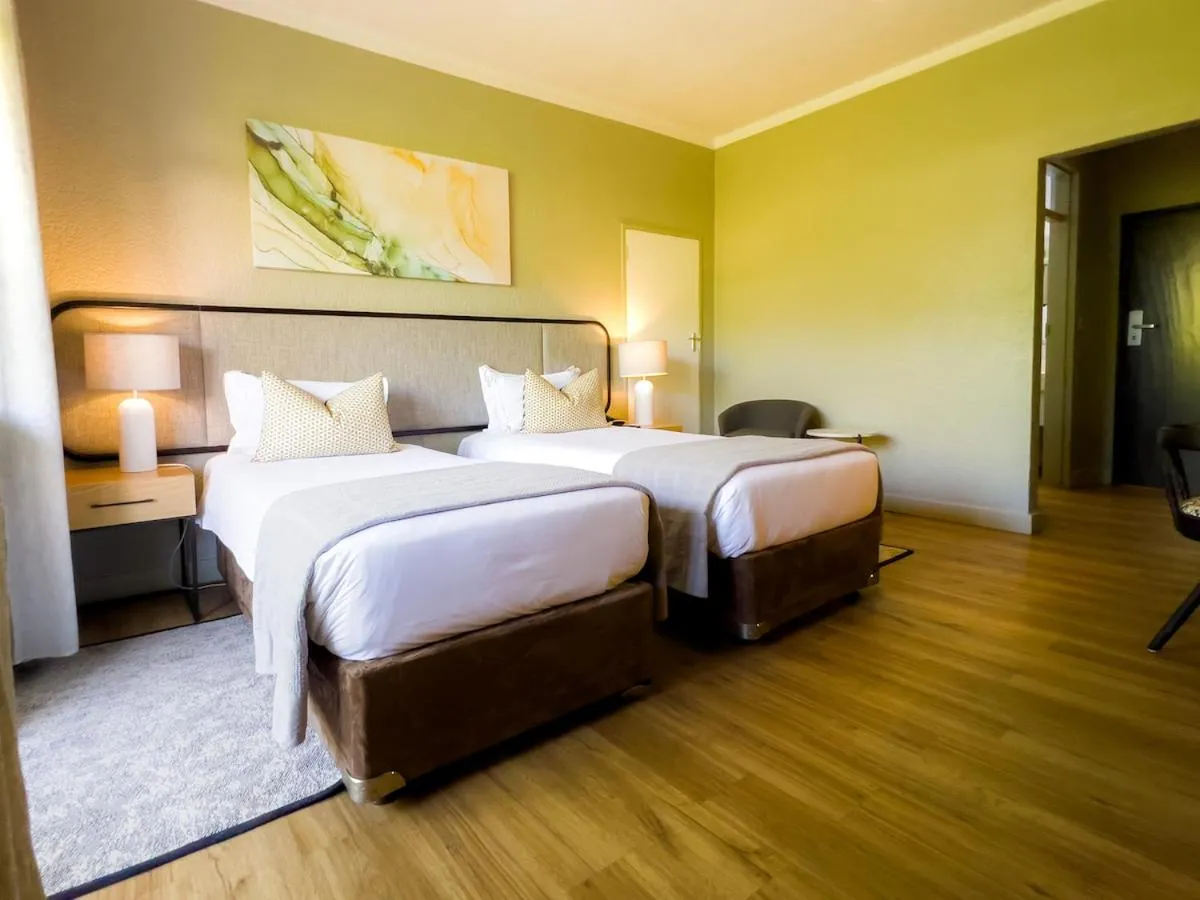 Bed in Cresta Lodge Harare