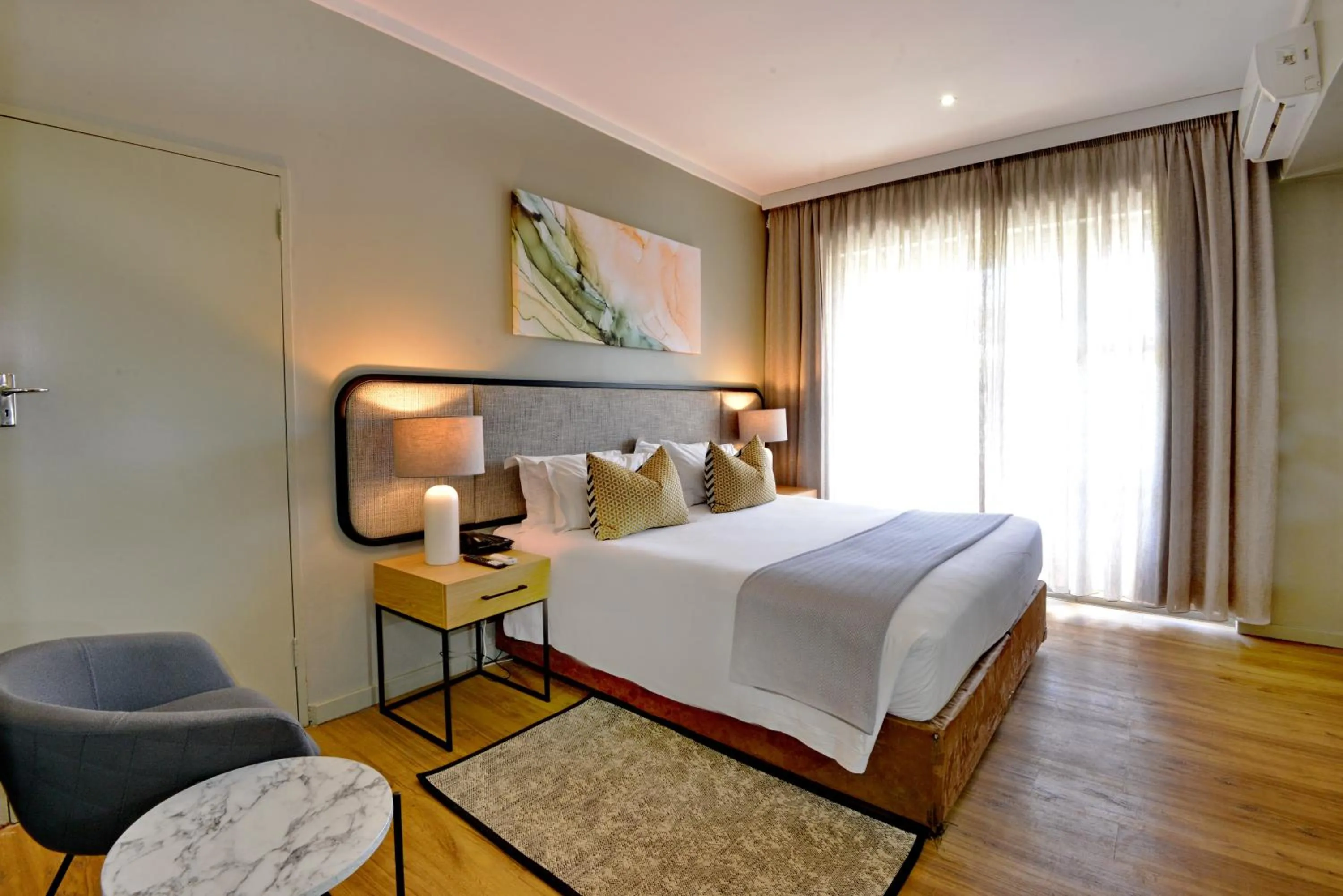 Bed in Cresta Lodge Harare