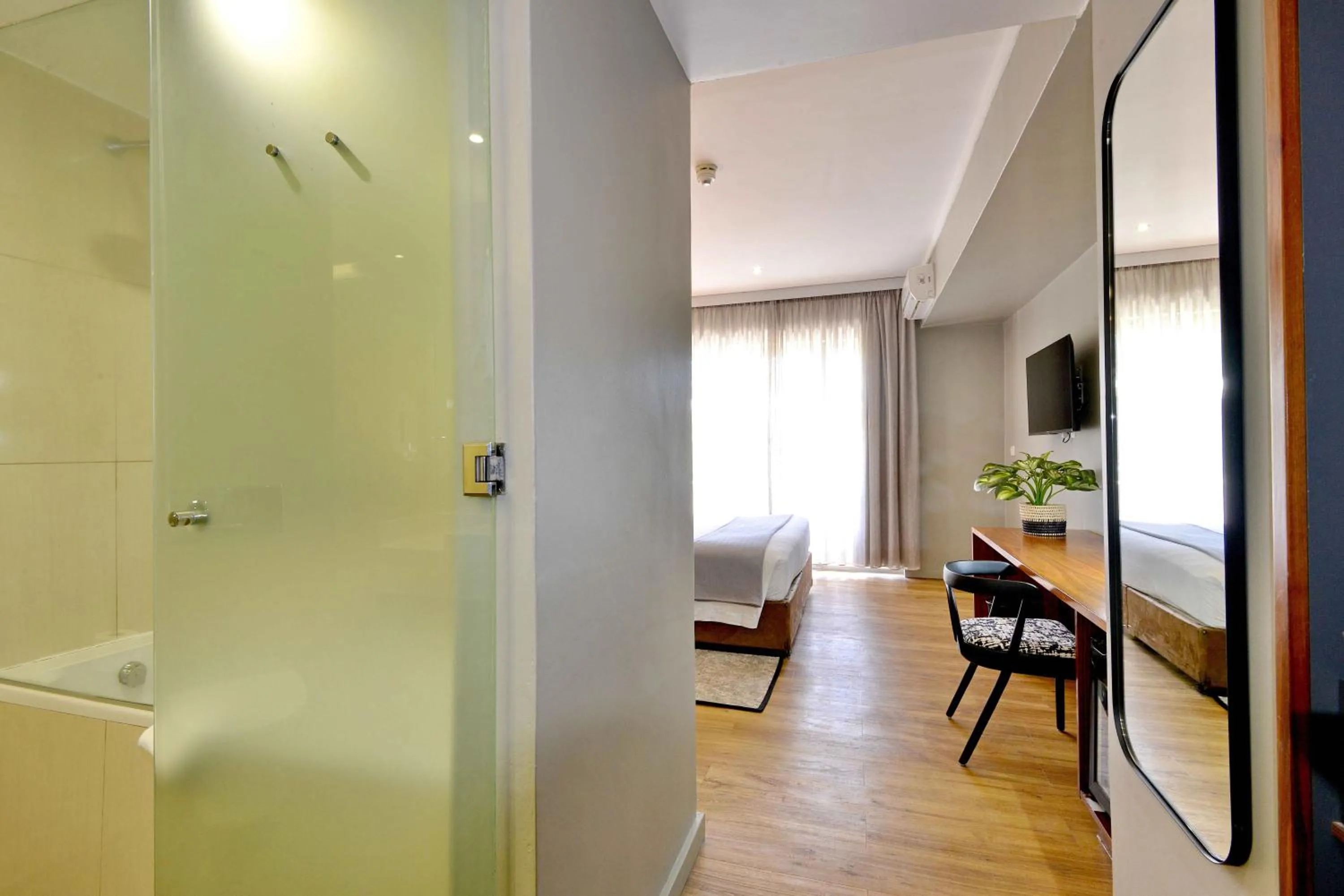 Bathroom in Cresta Lodge Harare