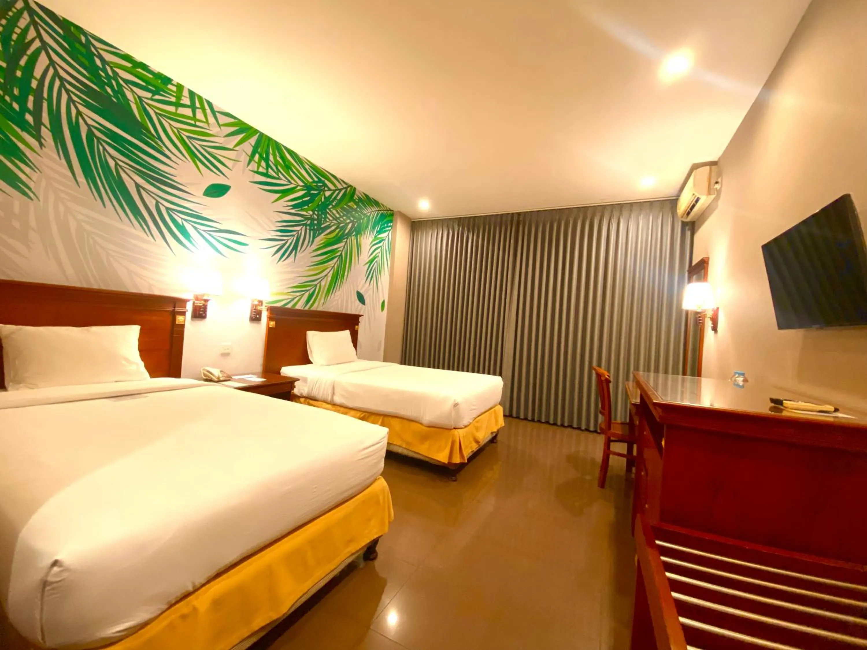 Bedroom, Bed in Hotel Golden Season