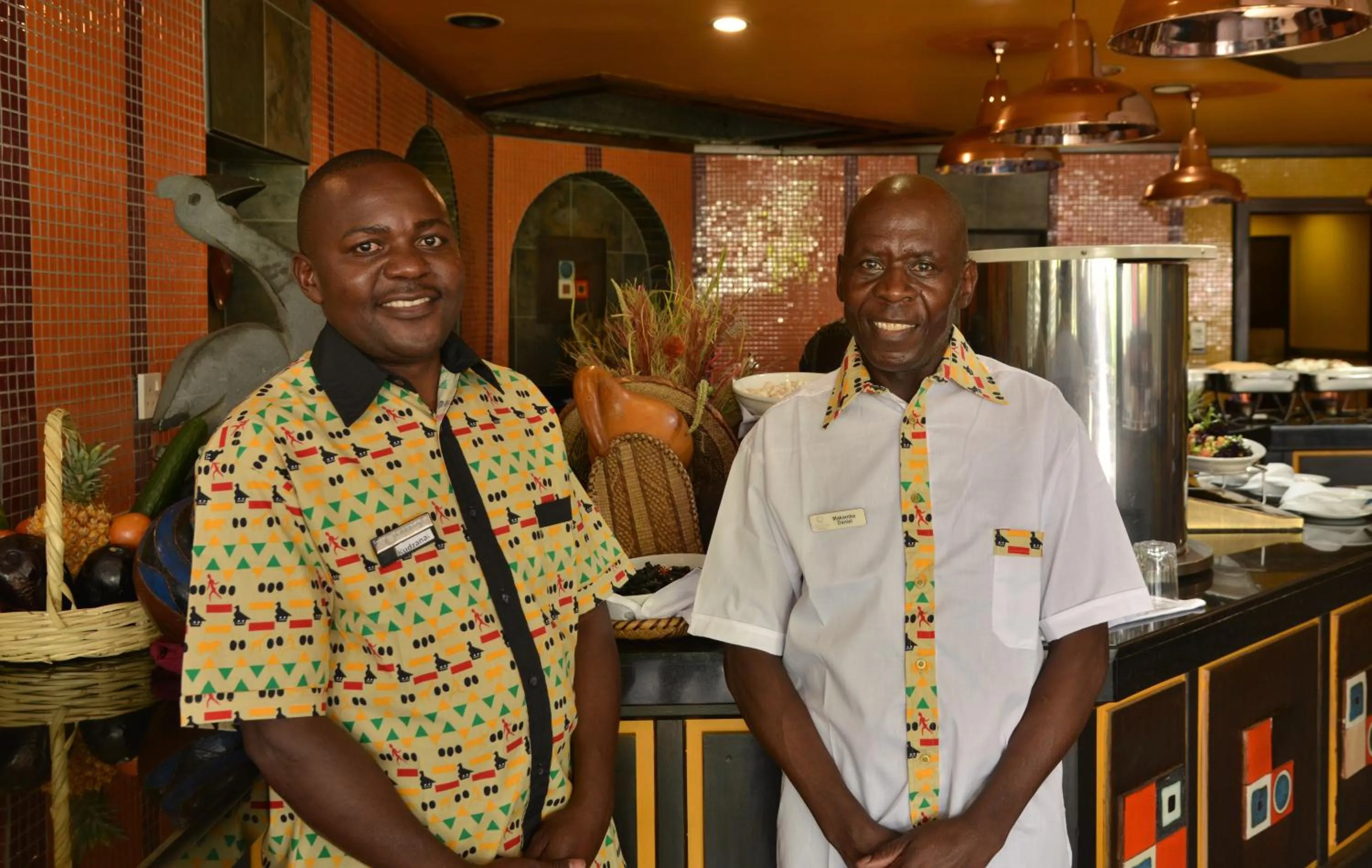 Restaurant/places to eat in Cresta Oasis Hotel