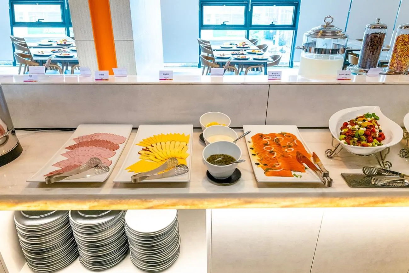 Restaurant/places to eat in Sokcho Mari Vista Hotel