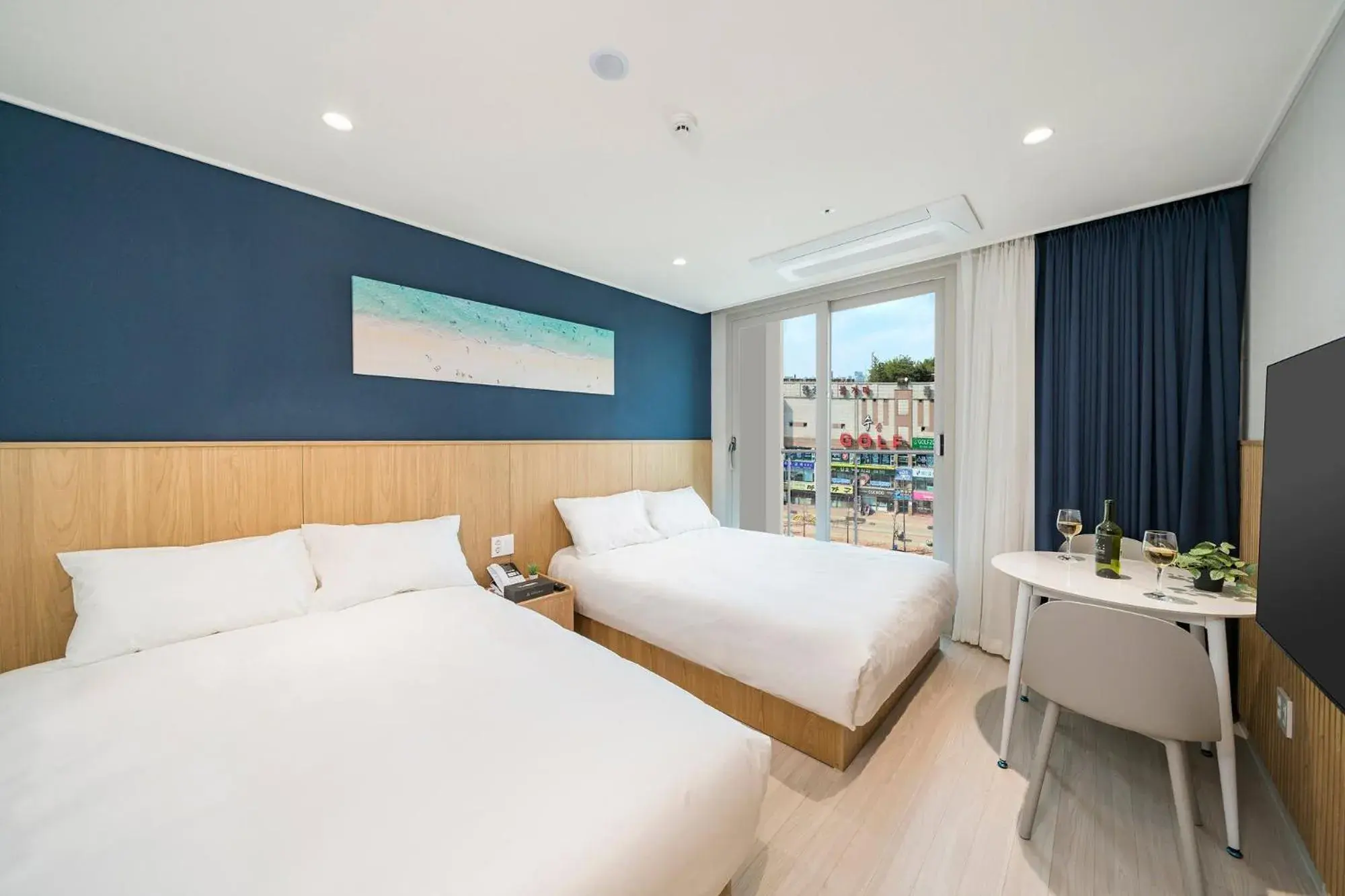 City View Standard Family Twin in Sokcho Mari Vista Hotel City View Standard Family Twin in Sokcho Mari Vista Hotel