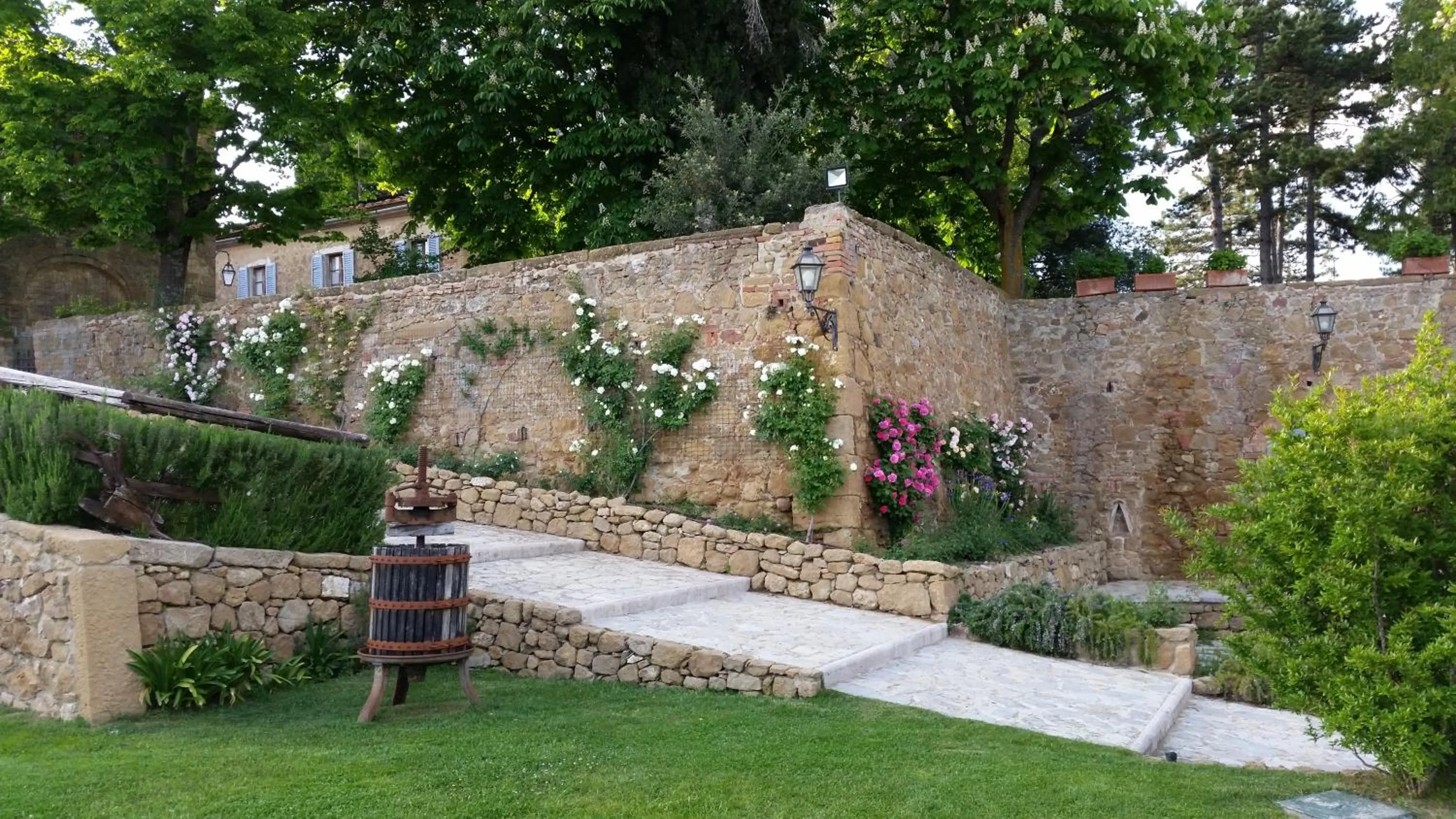 Garden in Borgo Sant'Ambrogio - Resort