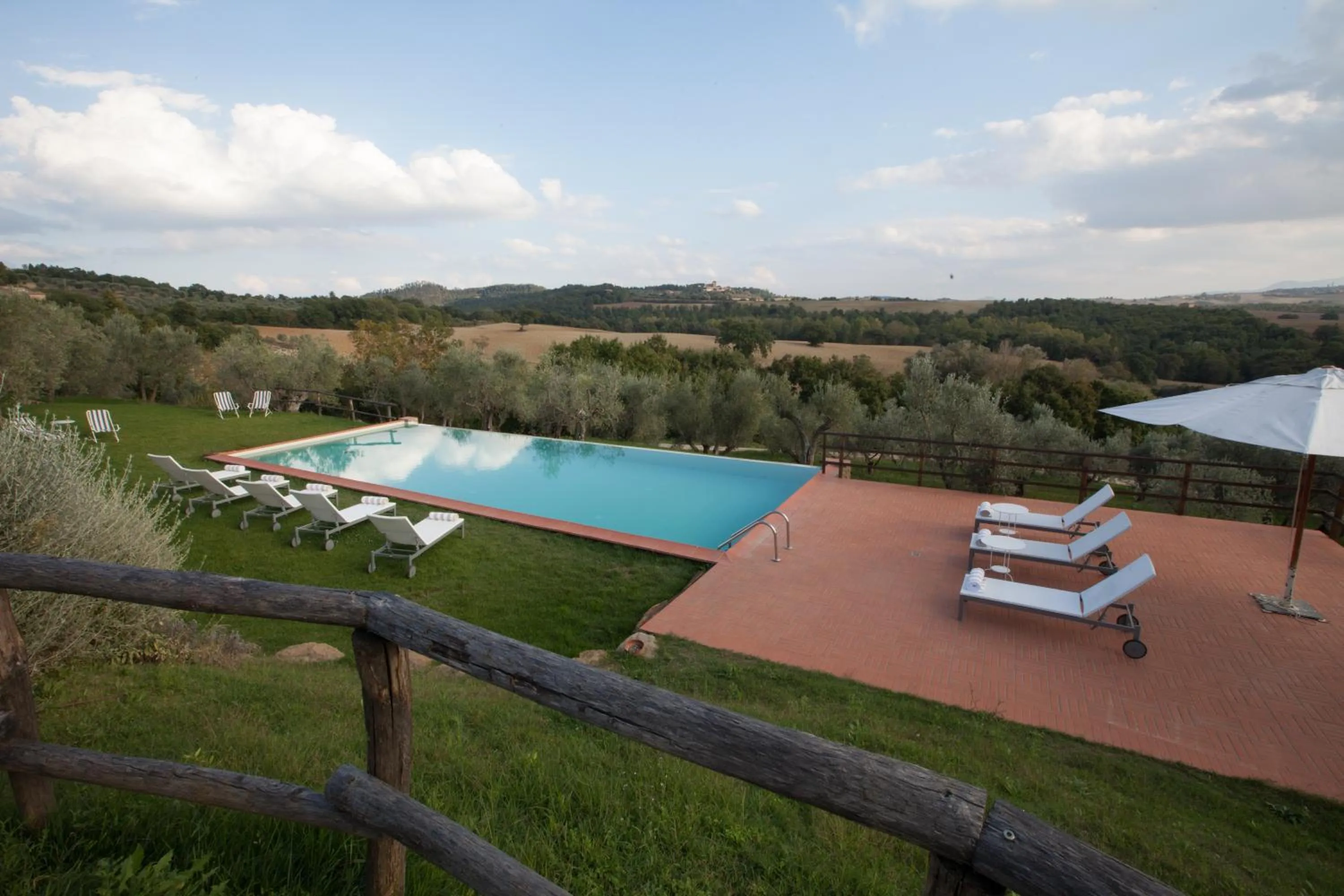 Swimming pool in Borgo Sant'Ambrogio - Resort