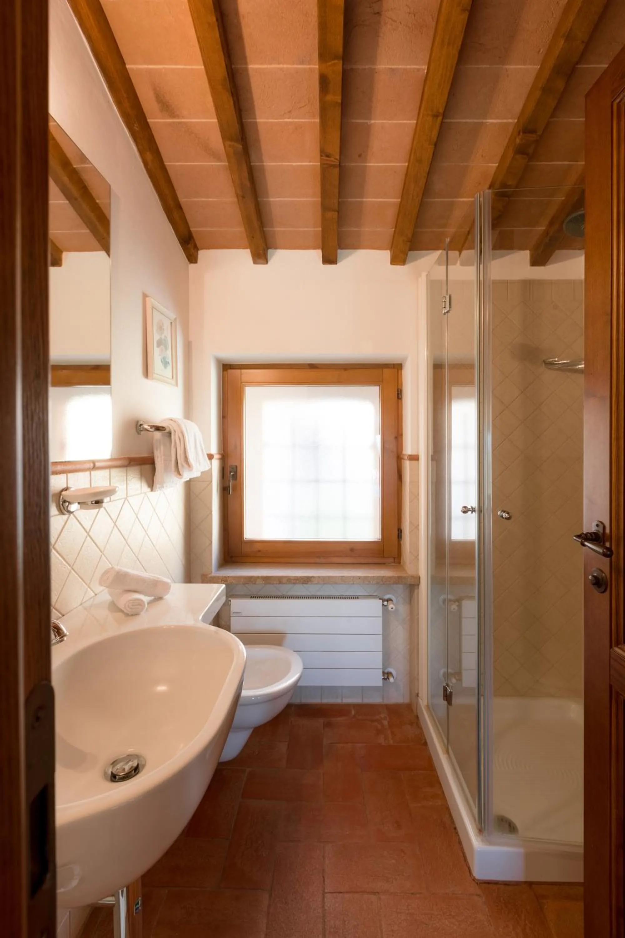 Bathroom, Bed in Borgo Sant'Ambrogio - Resort
