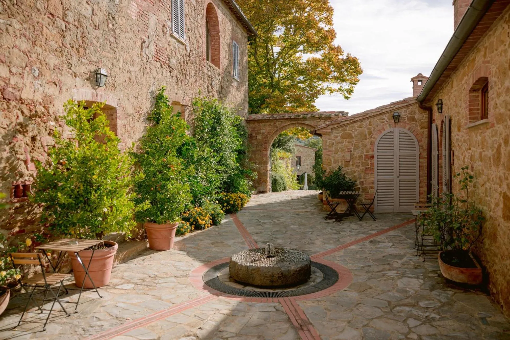 Patio in Borgo Sant'Ambrogio - Resort
