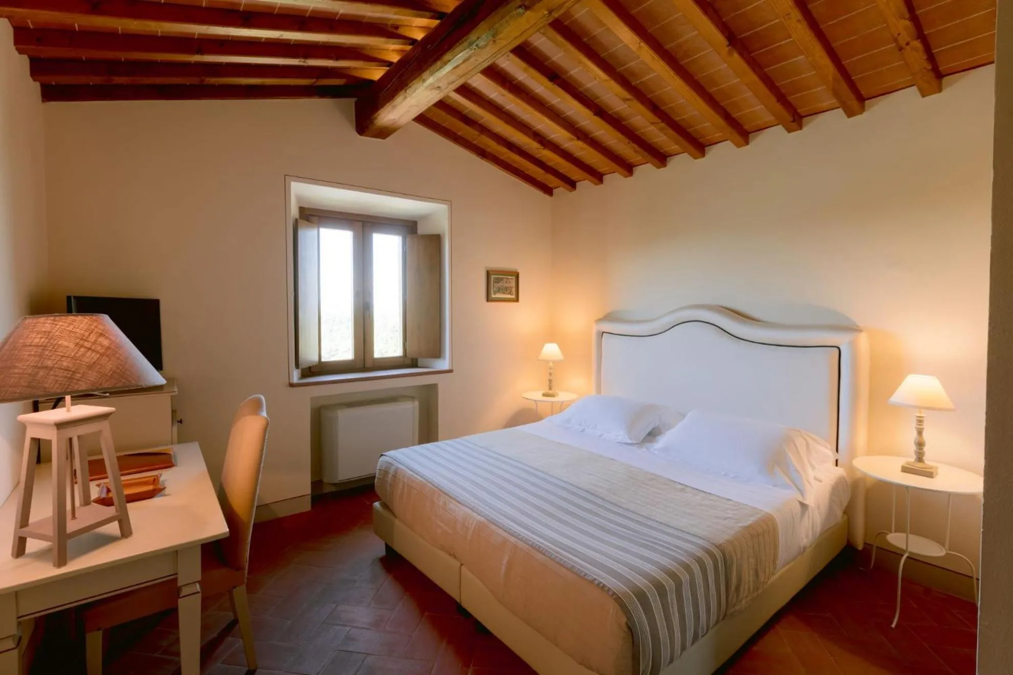 Bedroom, Bed in Borgo Sant'Ambrogio - Resort