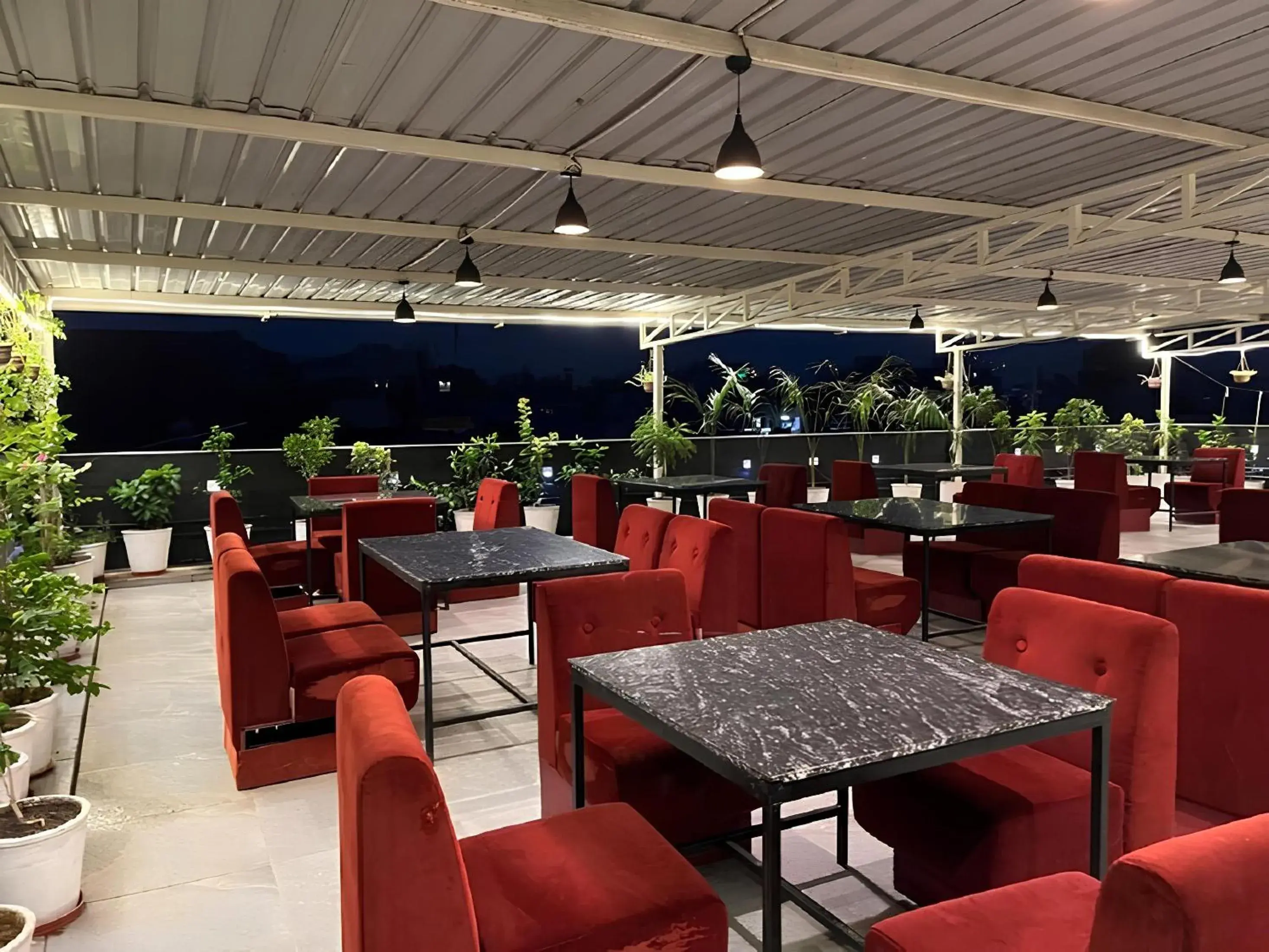 Restaurant/places to eat in Hotel Nikanshvee Restaurant/places to eat in Hotel Nikanshvee