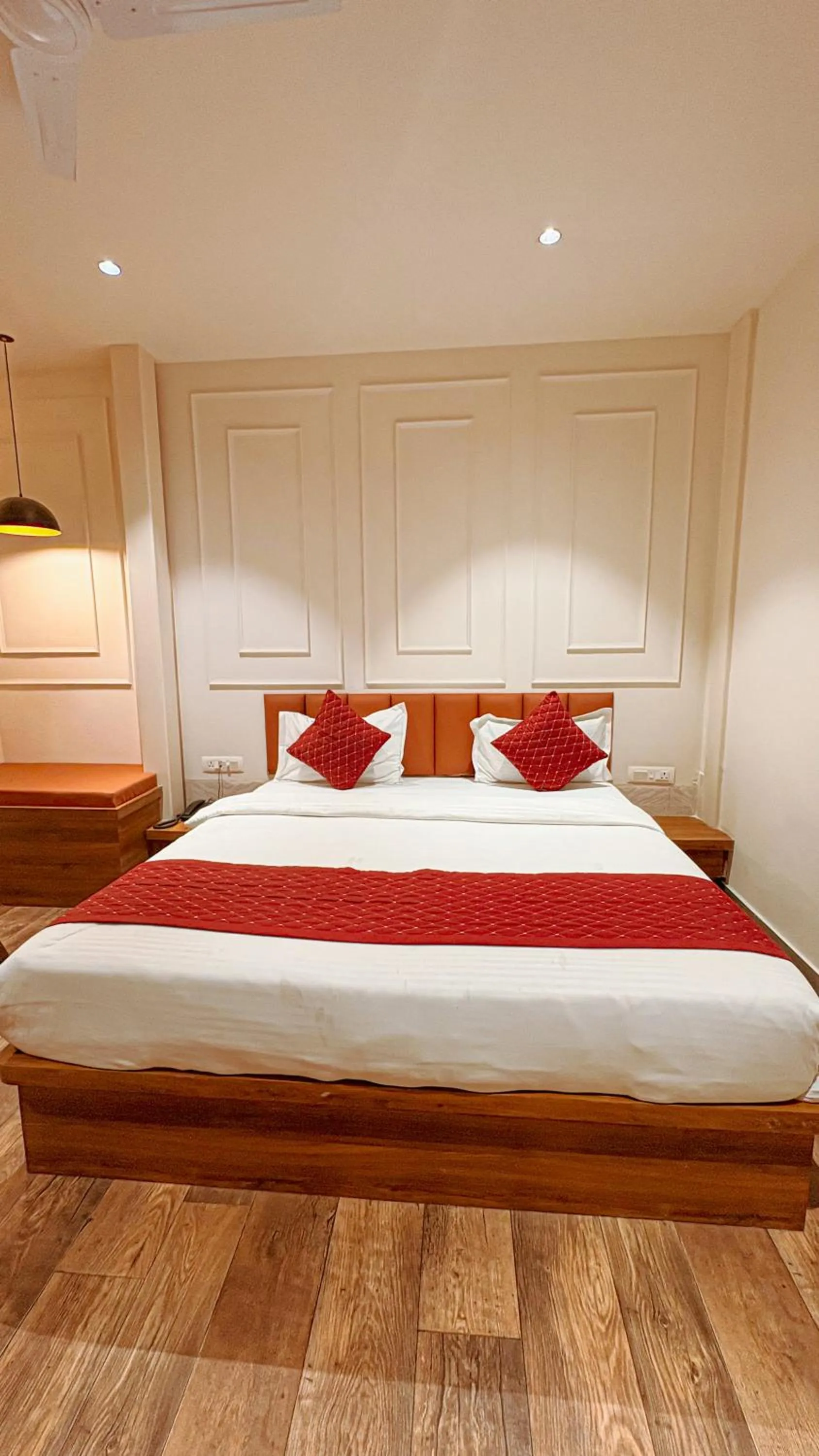 Bed in Hotel Nikanshvee