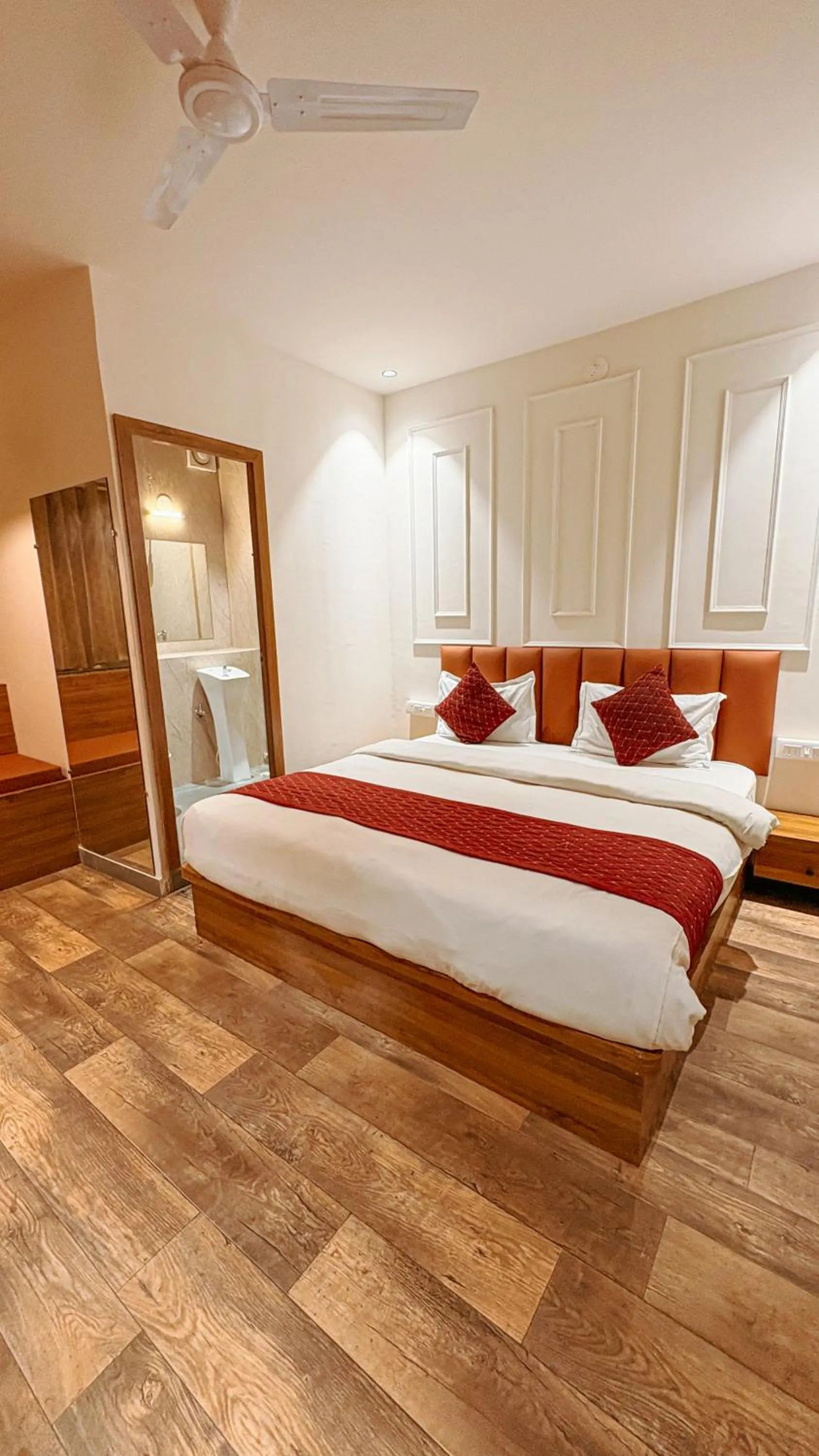 Bedroom, Bed in Hotel Nikanshvee