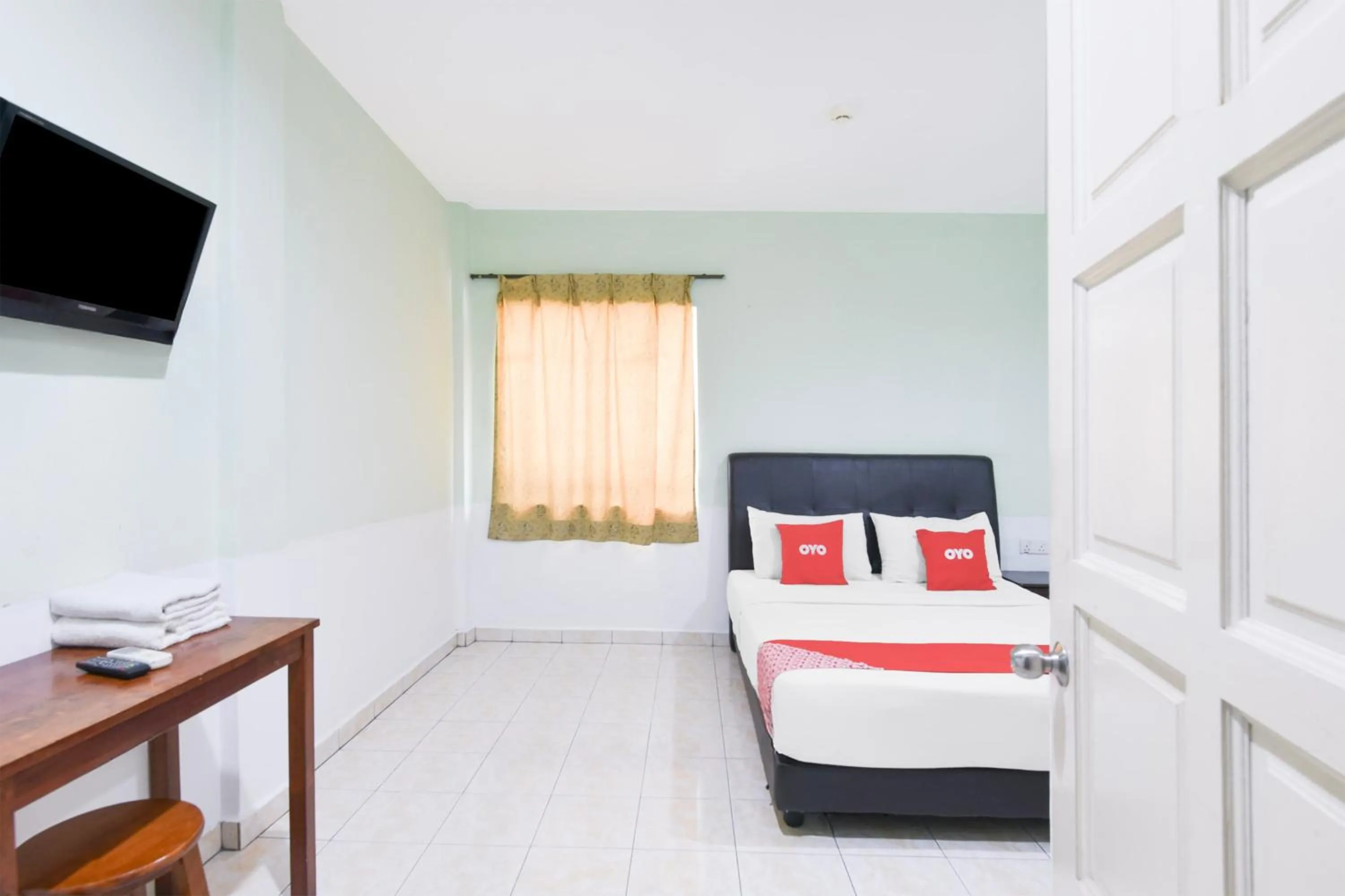 Bedroom, Bed in Hotel O KB Near Siti Khadijah Market Formerly KB 7 Days