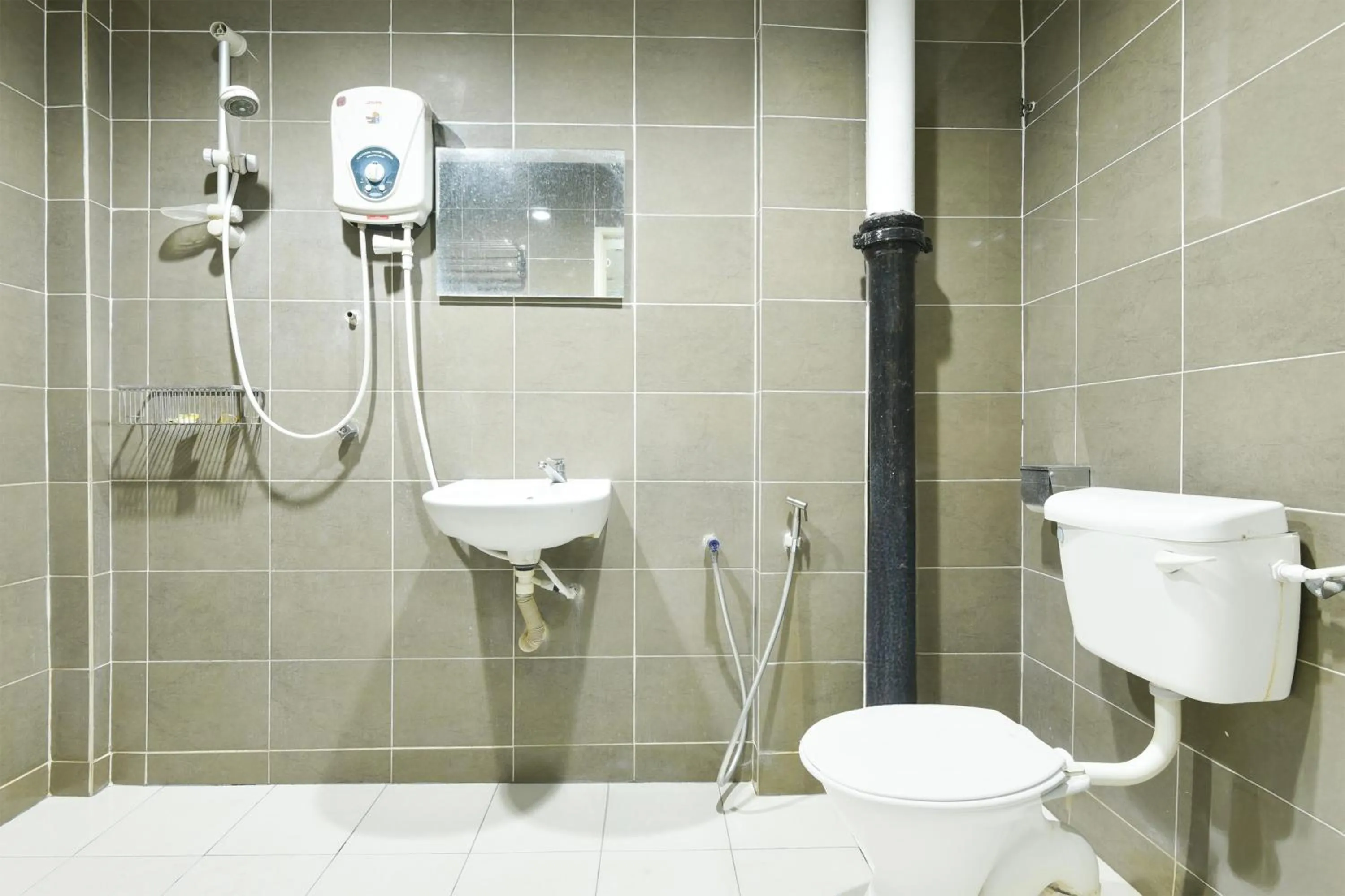 Bathroom in Hotel O KB Near Siti Khadijah Market Formerly KB 7 Days