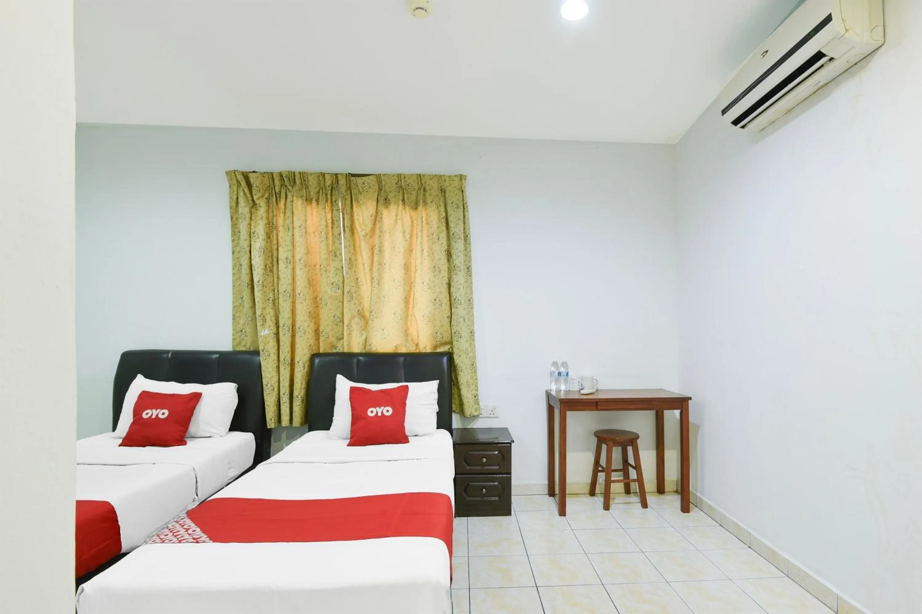 Bedroom, Bed in Hotel O KB Near Siti Khadijah Market Formerly KB 7 Days