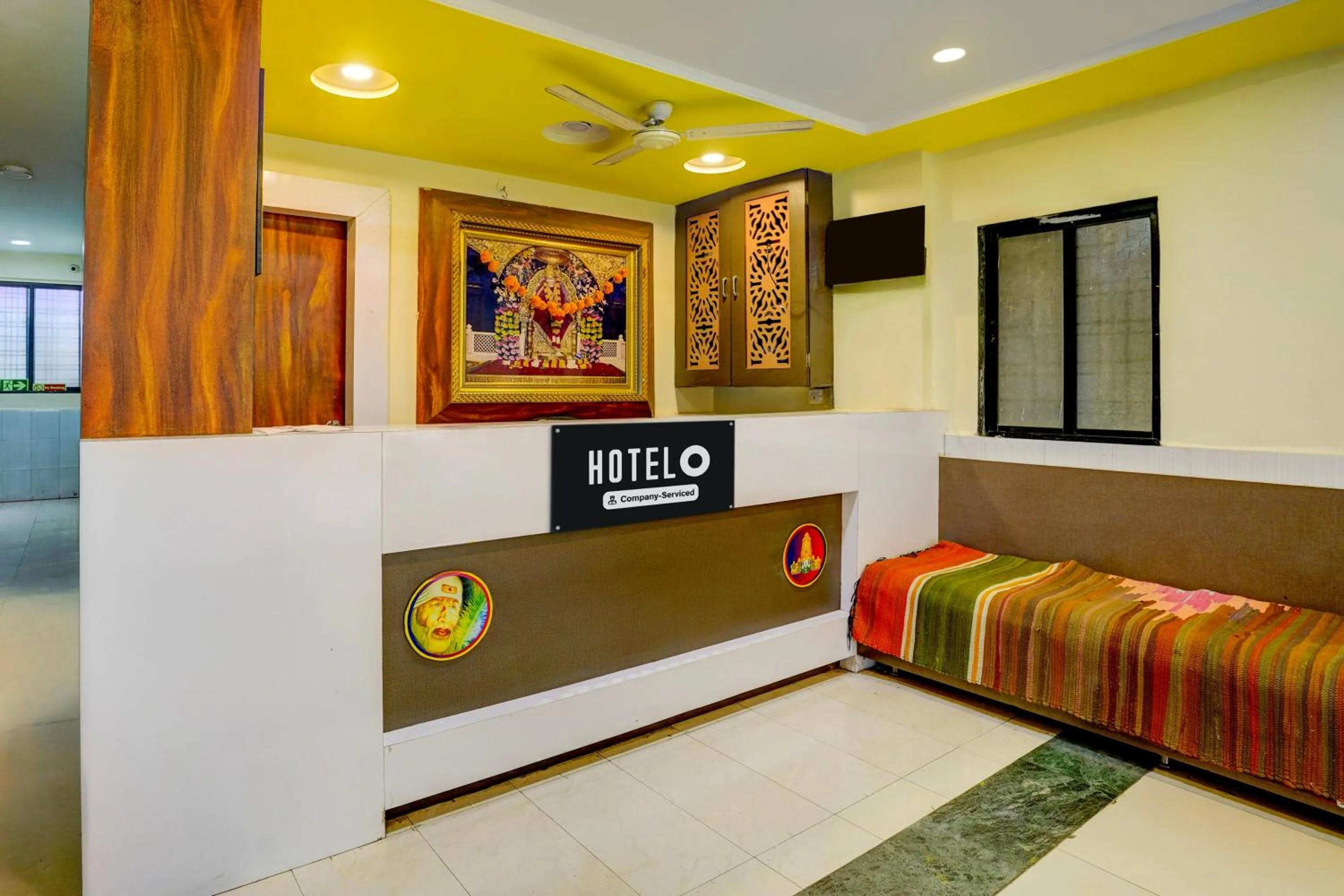 Lobby or reception, Bed in Hotel O Sainagar Shirdi Railway Junction Formerly Sai Vyankatesh Residency