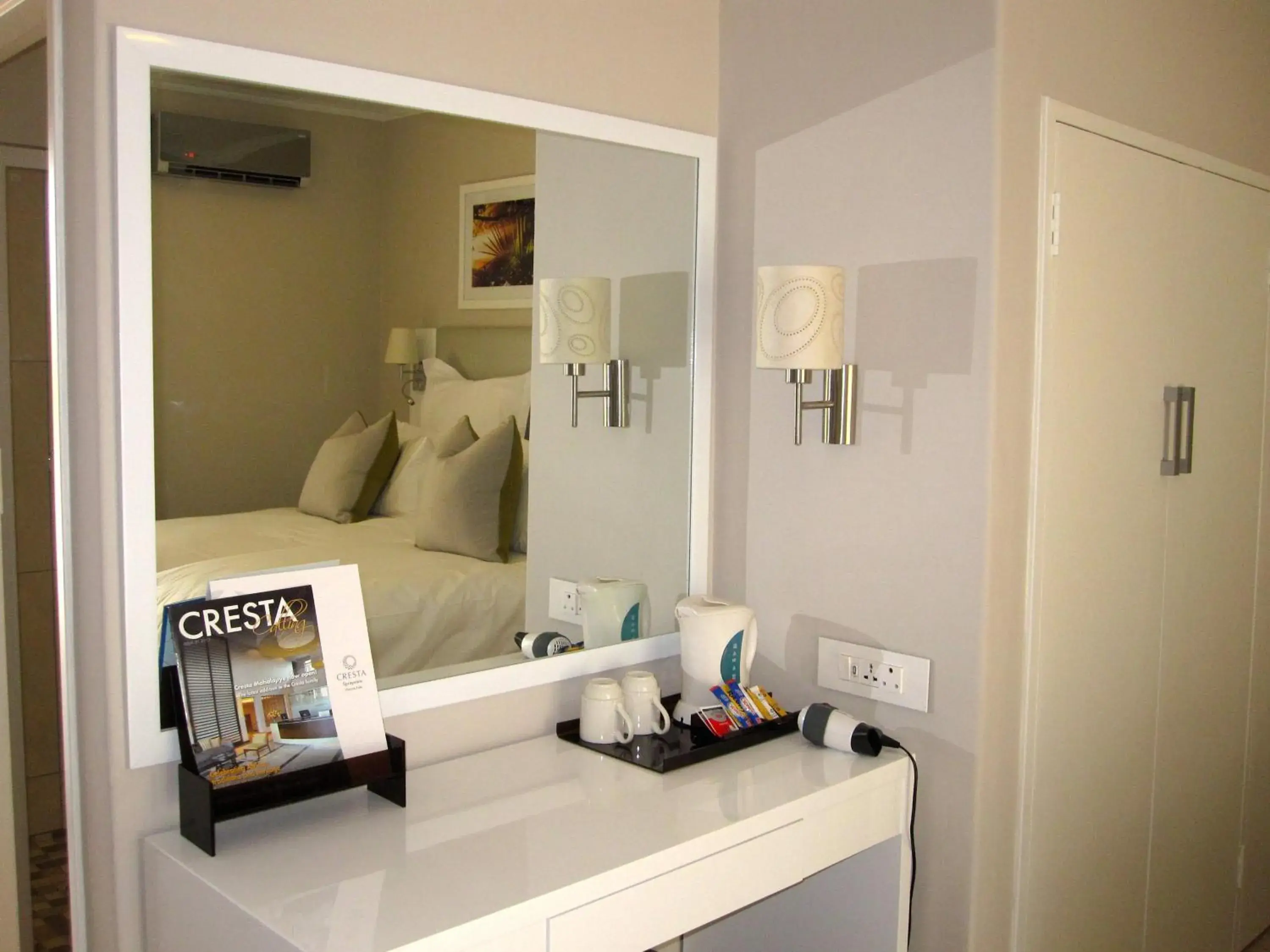 Bed in Cresta Sprayview Victoria Falls Bed in Cresta Sprayview Victoria Falls