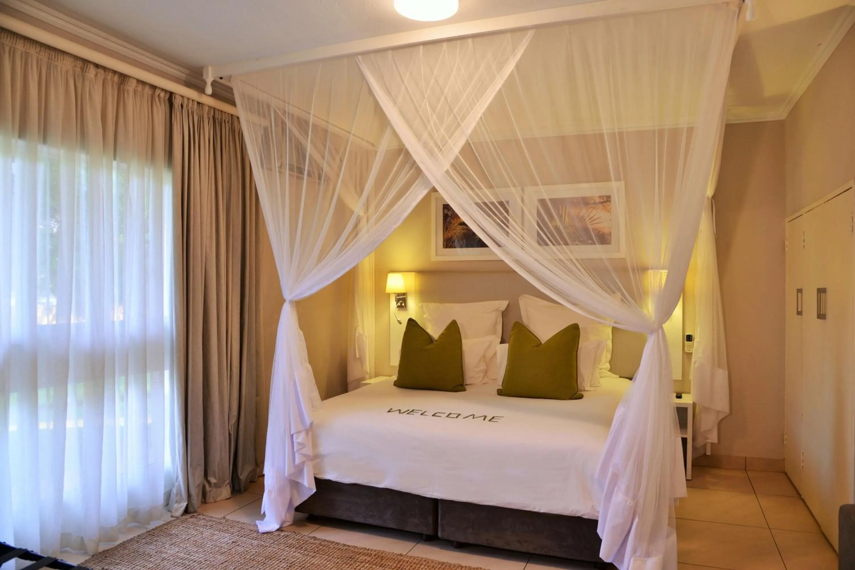 Bed in Cresta Sprayview Victoria Falls