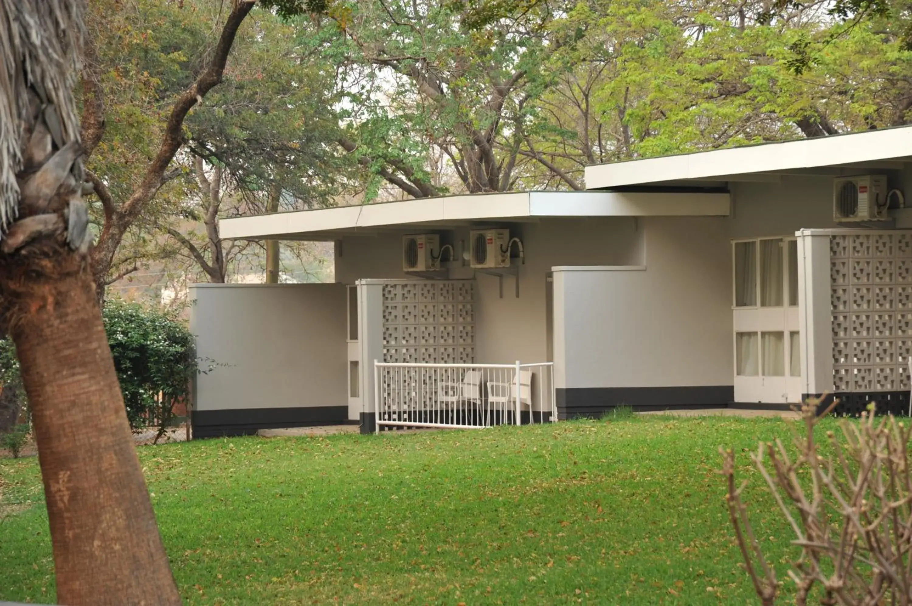 Property building in Cresta Sprayview Victoria Falls Property building in Cresta Sprayview Victoria Falls