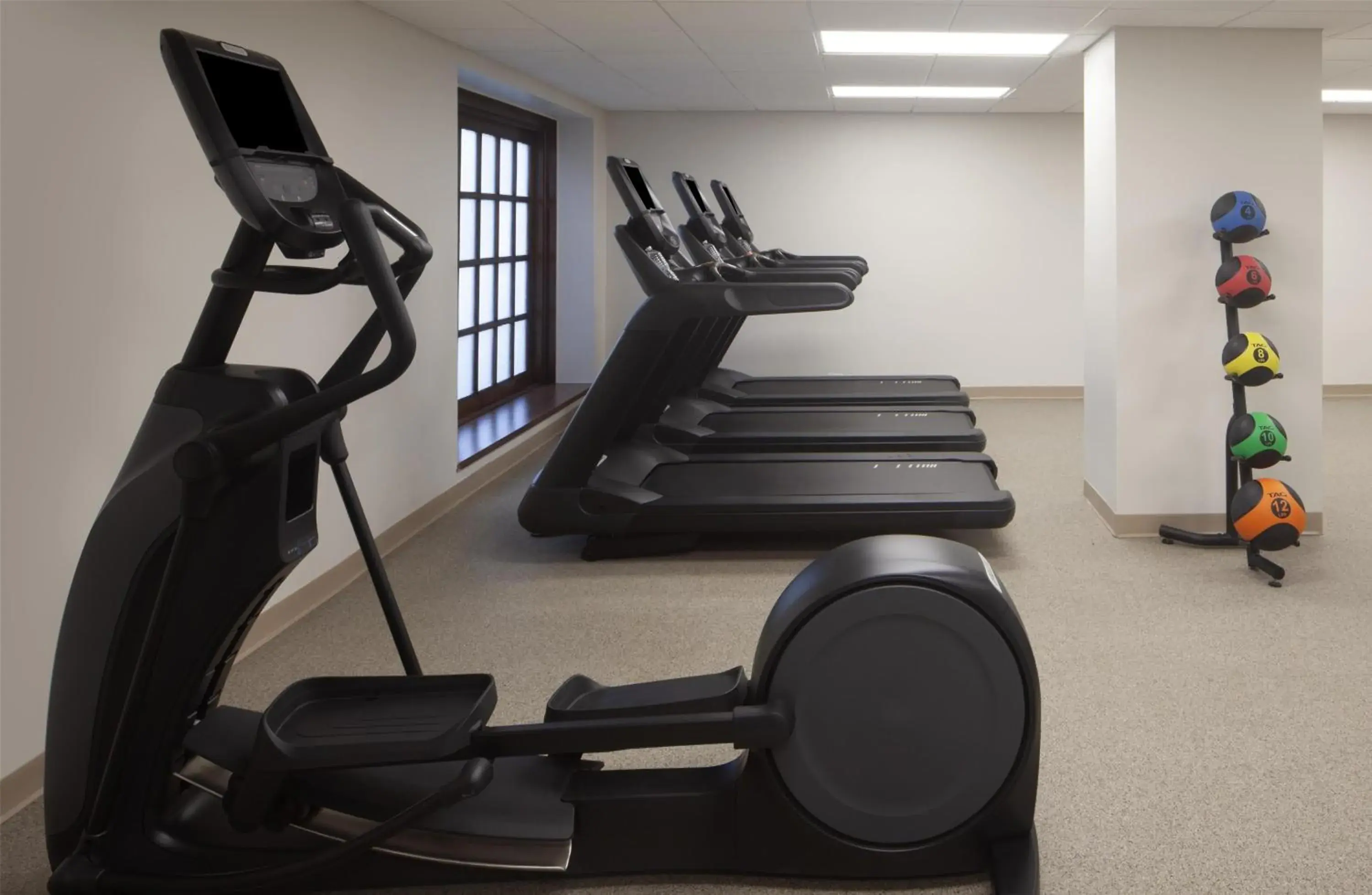 Fitness centre/facilities in Hotel Royer Urbana Champaign, Tapestry Collection by Hilton Fitness centre/facilities in Hotel Royer Urbana Champaign, Tapestry Collection by Hilton