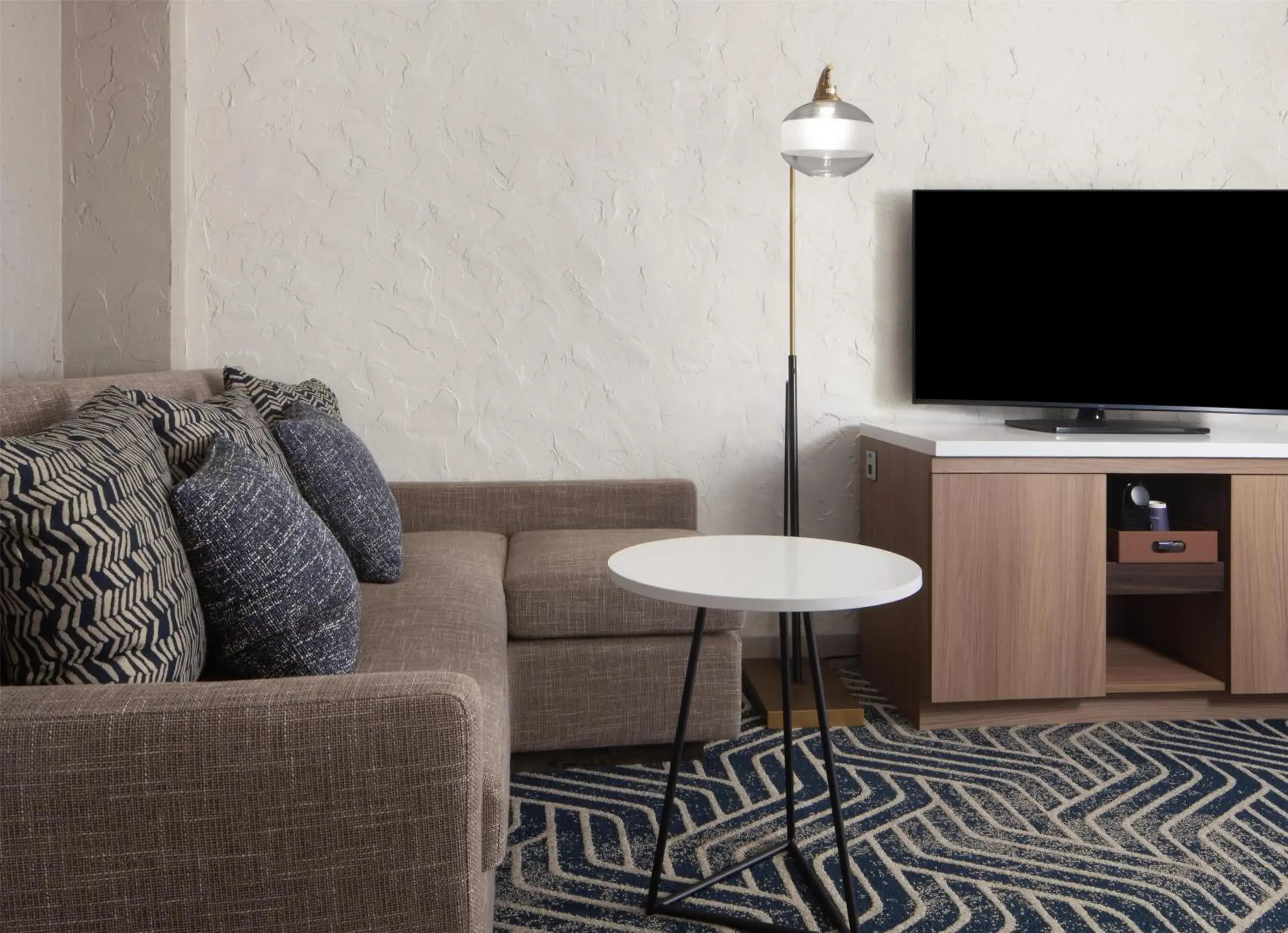 King Studio Suite in Hotel Royer Urbana Champaign, Tapestry Collection by Hilton King Studio Suite in Hotel Royer Urbana Champaign, Tapestry Collection by Hilton