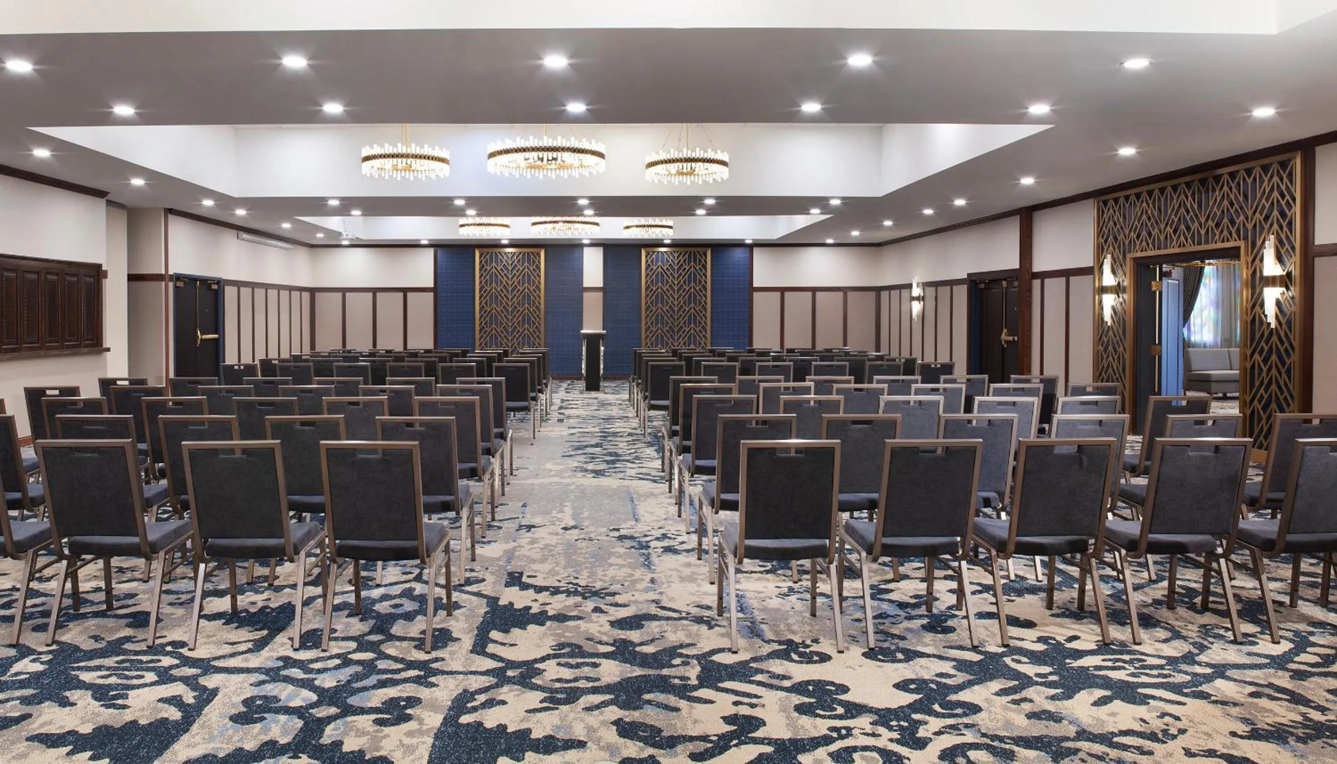 Banquet/Function facilities in Hotel Royer Urbana Champaign, Tapestry Collection by Hilton