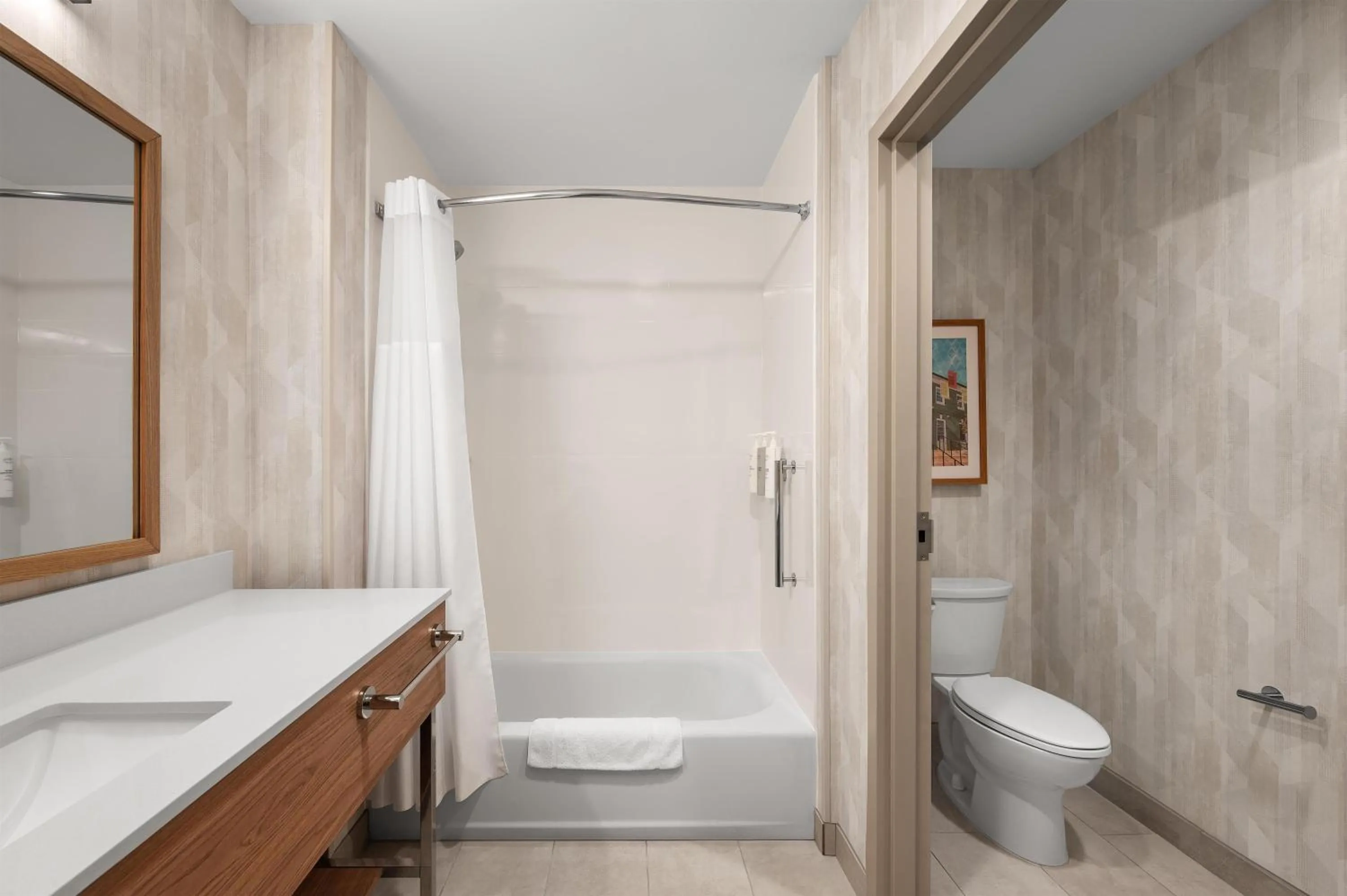 Bathroom in Hampton Inn & Suites By Hilton Port Clinton Catawba Island