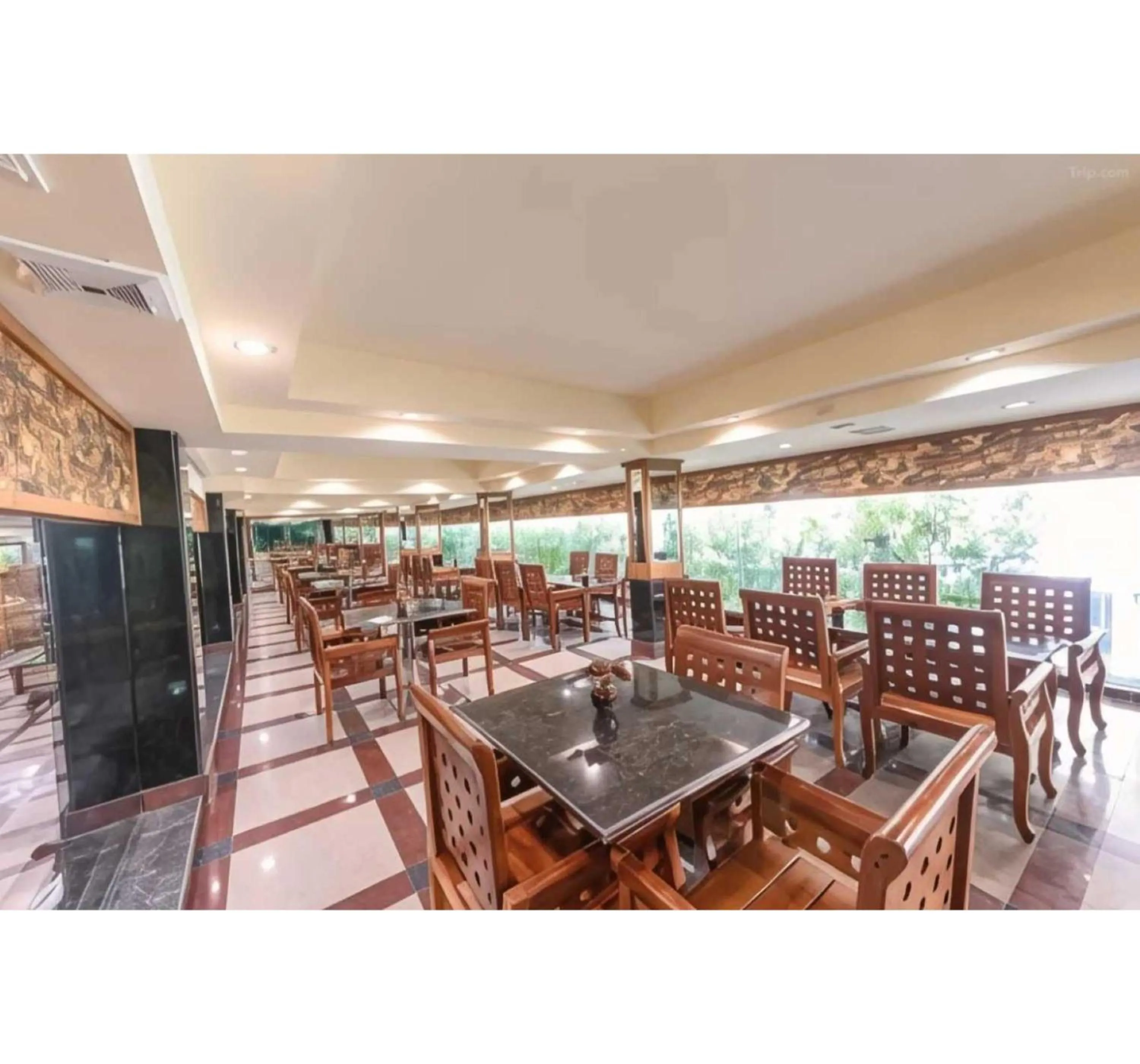 Restaurant/places to eat in Palette Walking Street Pattaya