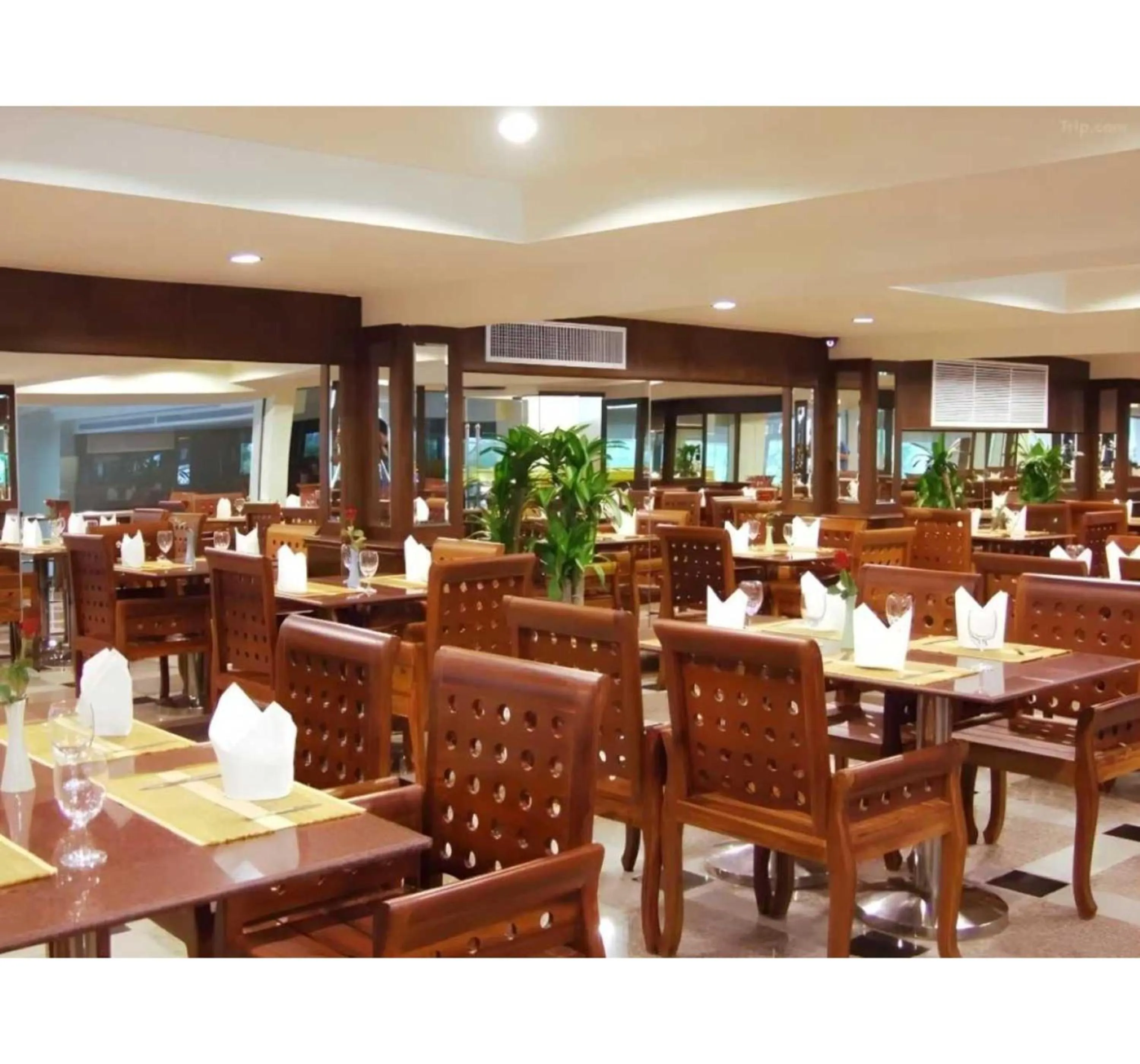 Restaurant/places to eat in Palette Walking Street Pattaya