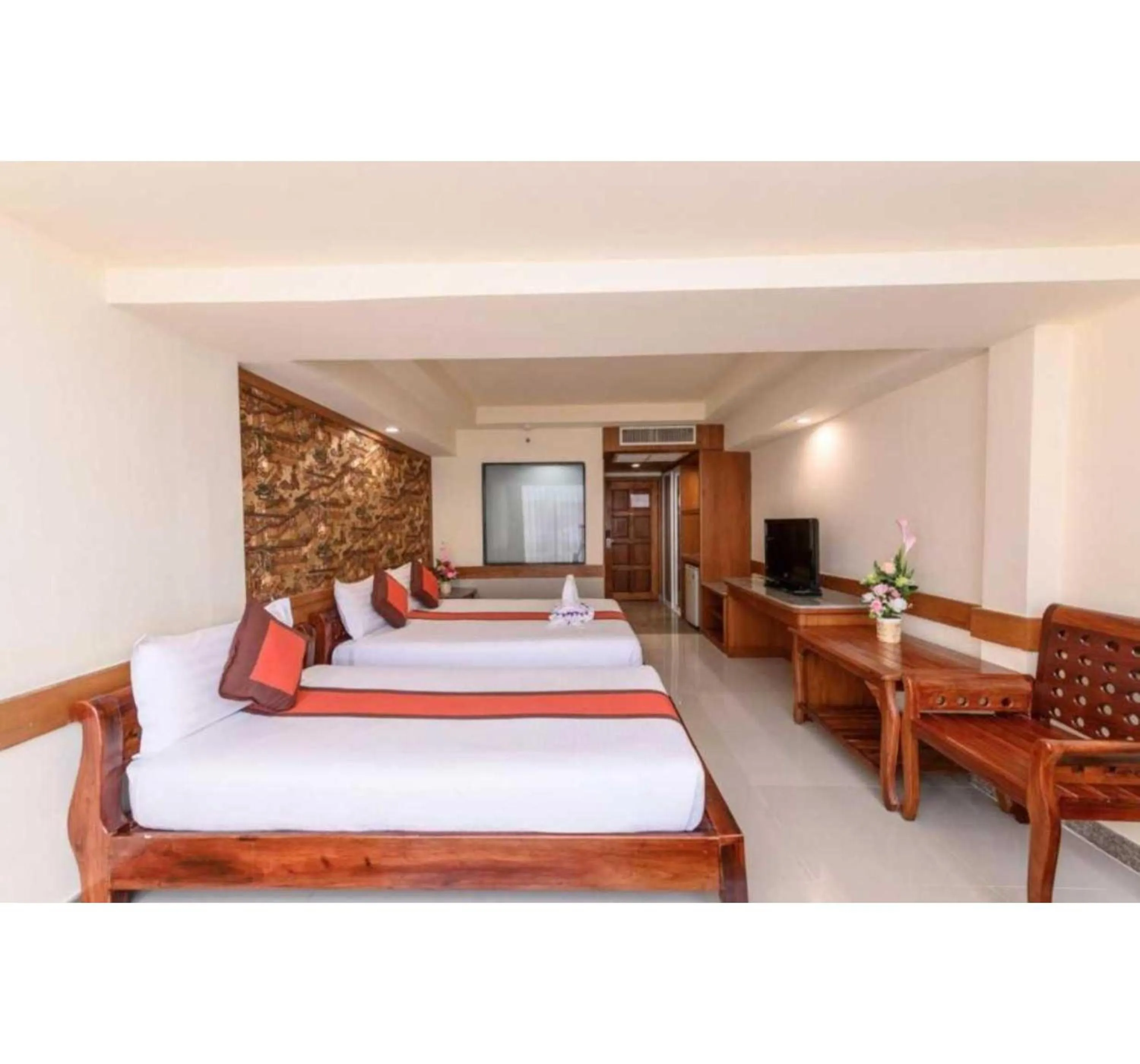 Bedroom, Bed in Palette Walking Street Pattaya