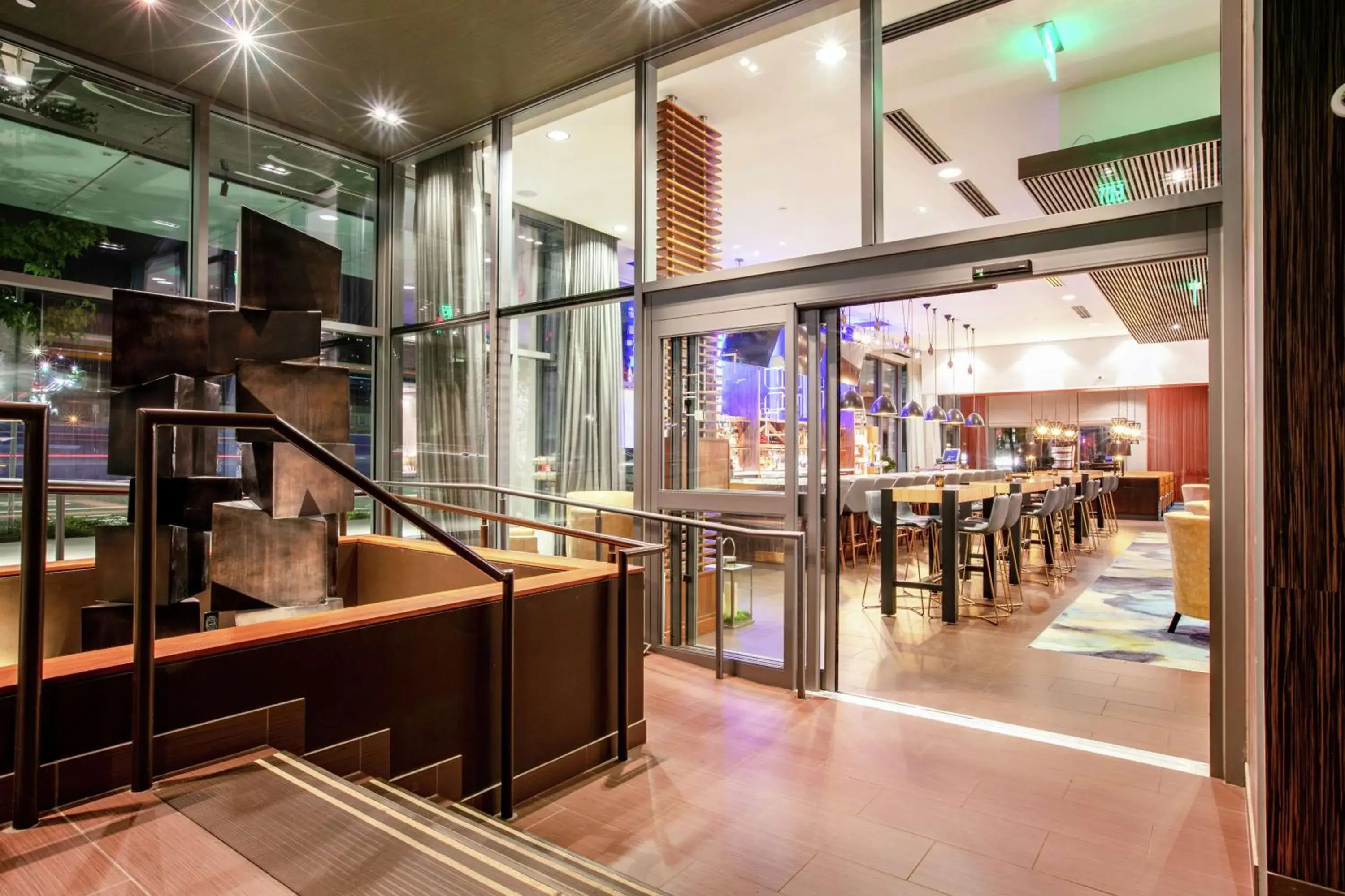 Lounge or bar in Hilton Garden Inn Seattle Downtown Lounge or bar in Hilton Garden Inn Seattle Downtown