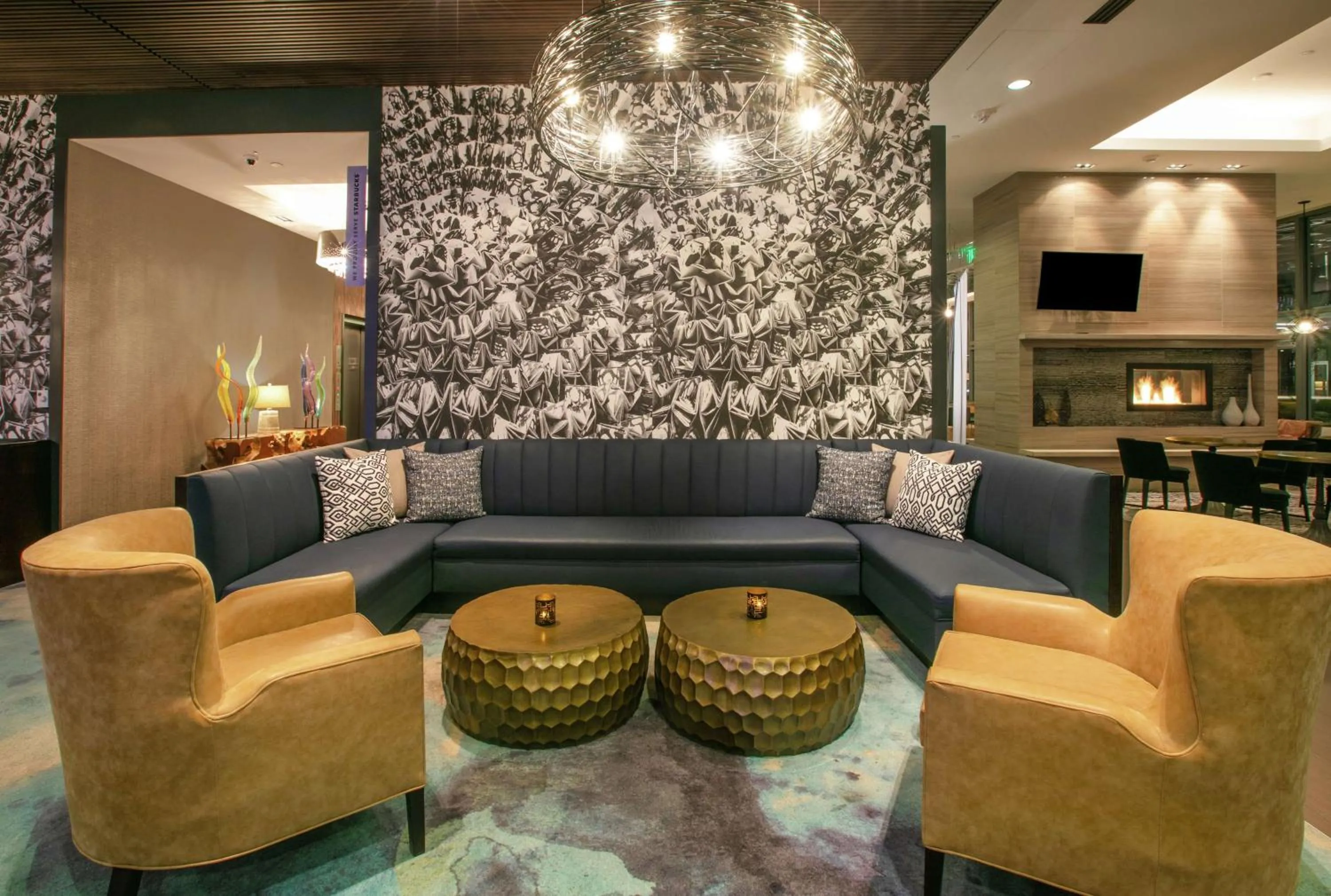 Lounge or bar in Hilton Garden Inn Seattle Downtown