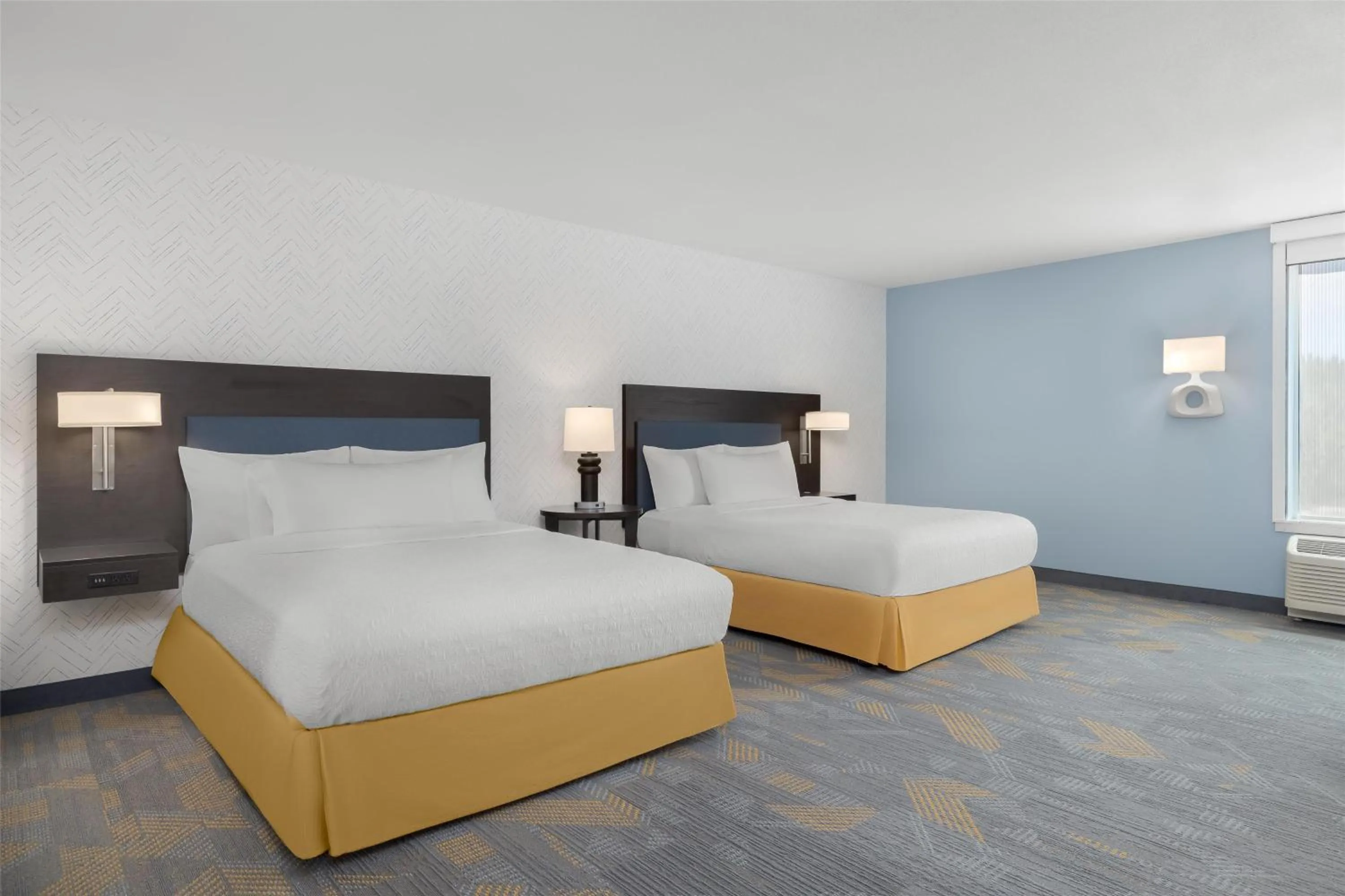 Bed in Home2 Suites by Hilton Idaho Falls