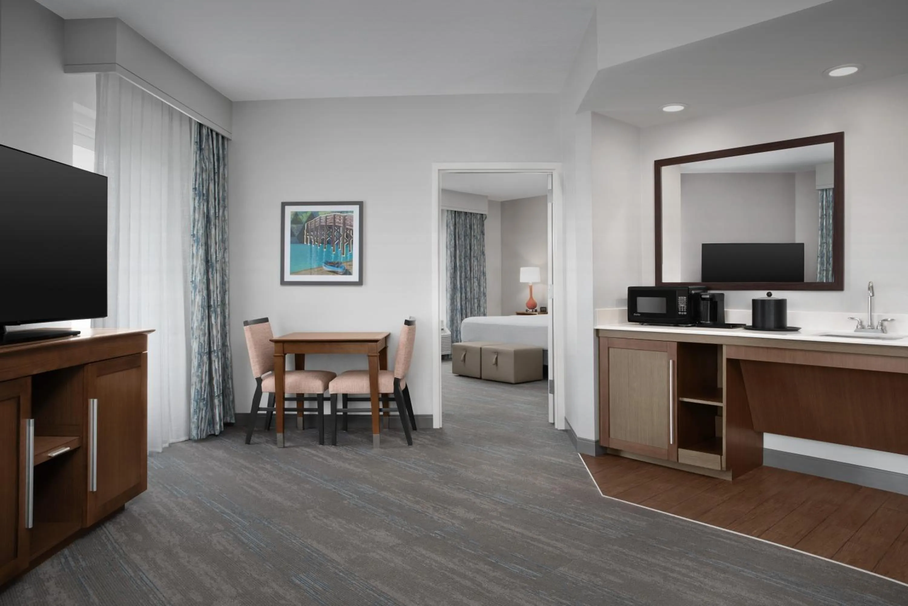 Bedroom, Bed in Hampton Inn and Suites by Hilton Vero Beach-Downtown