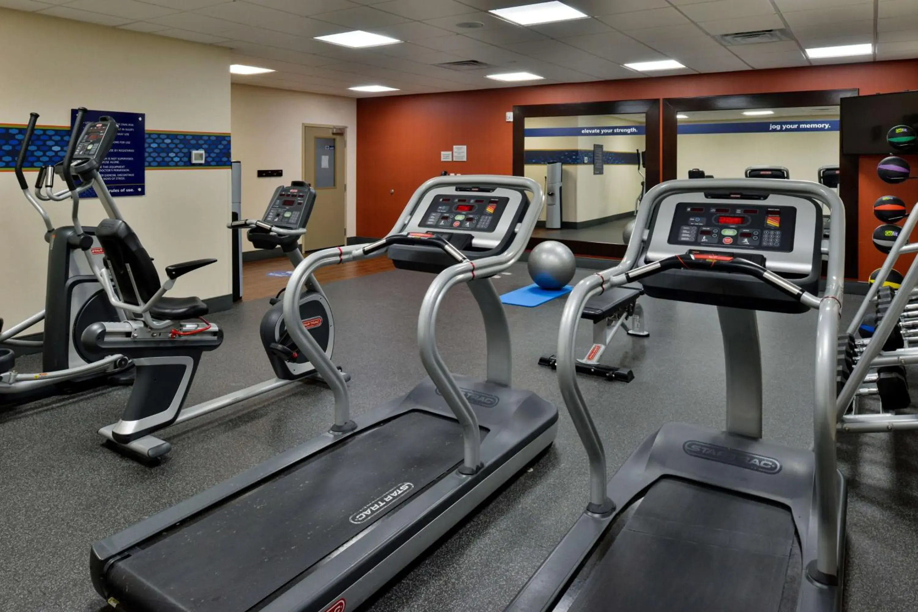 Fitness centre/facilities in Hampton Inn and Suites Hutto Fitness centre/facilities in Hampton Inn and Suites Hutto