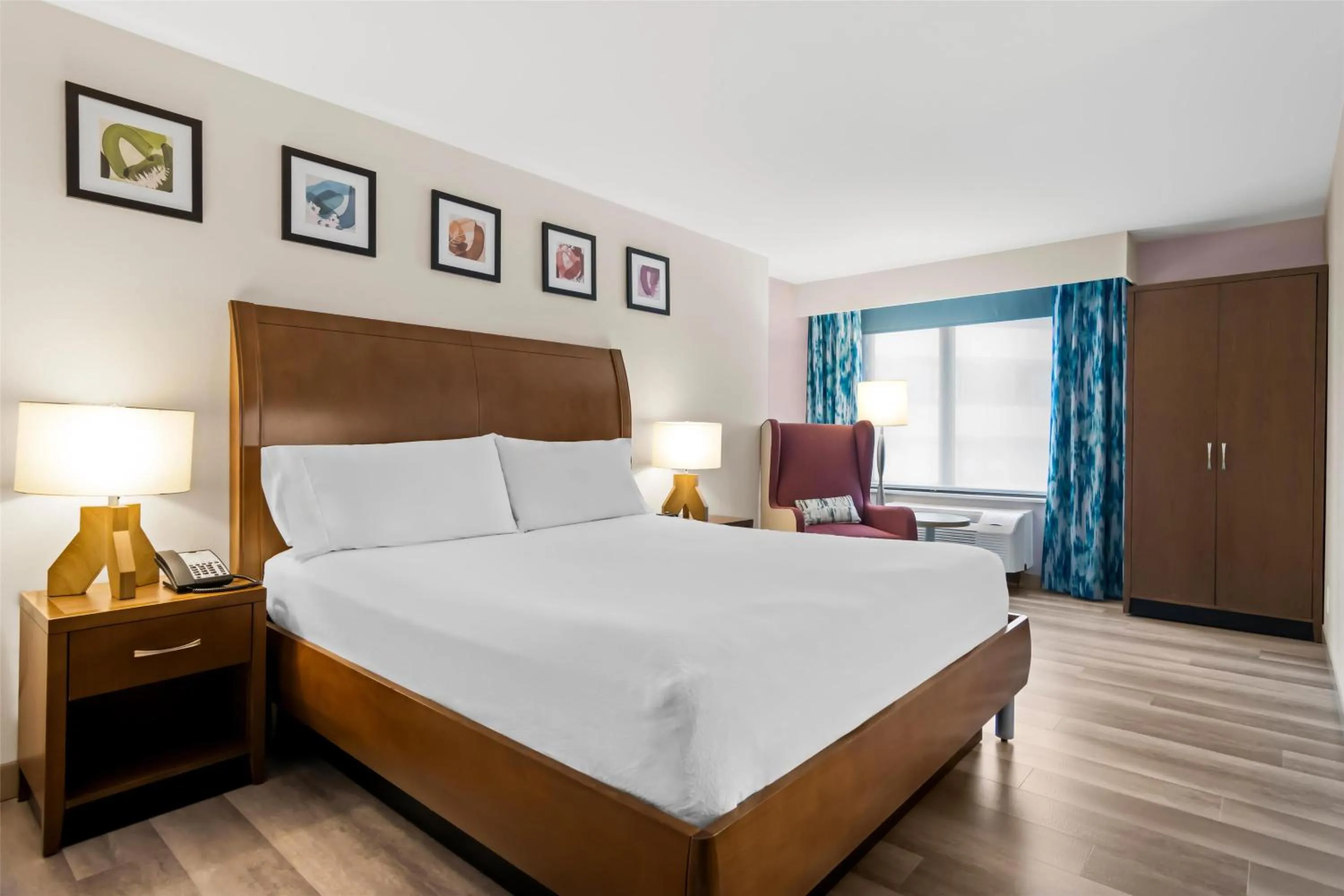 Bed in Hilton Garden Inn Chicago Downtown Riverwalk