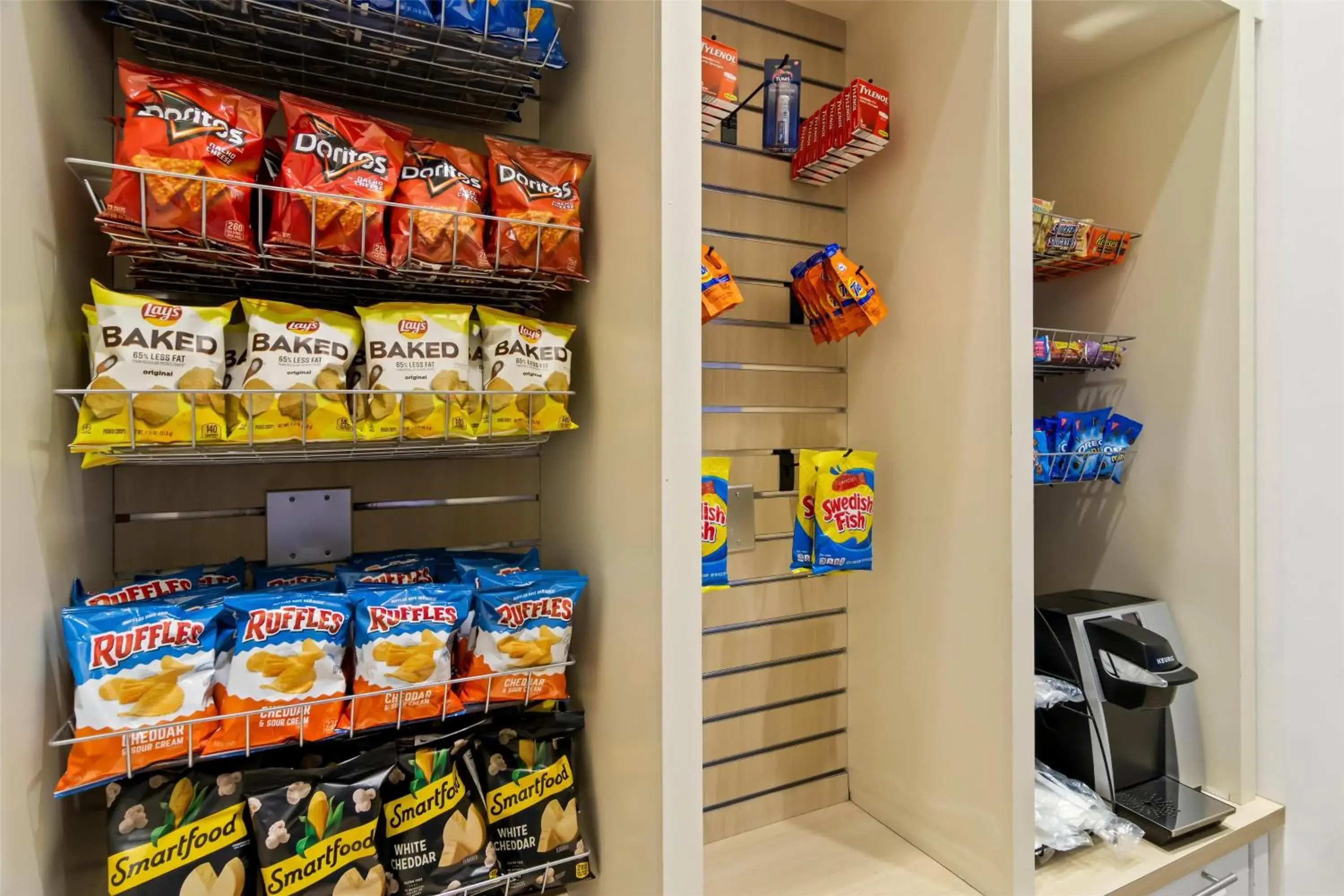 Restaurant/places to eat in Hilton Garden Inn Chicago Downtown Riverwalk Restaurant/places to eat in Hilton Garden Inn Chicago Downtown Riverwalk