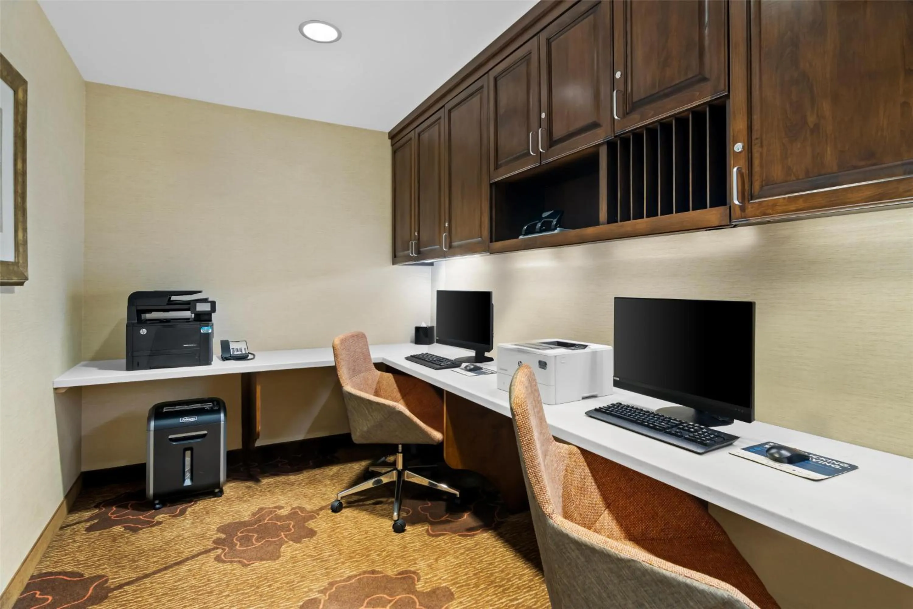 Business facilities in Hilton Garden Inn Chicago Downtown Riverwalk