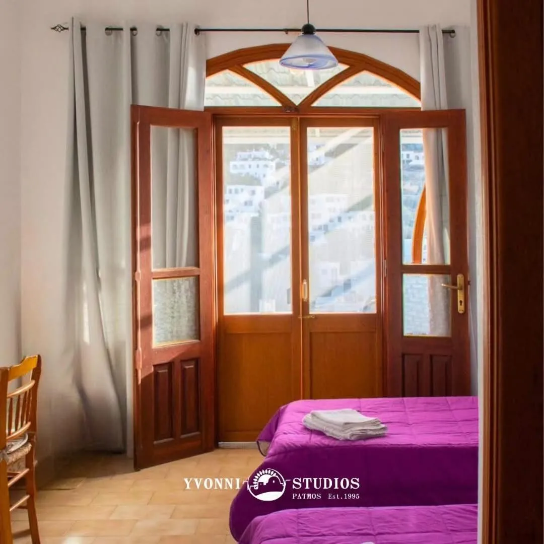 Bed in Yvonni Studios
