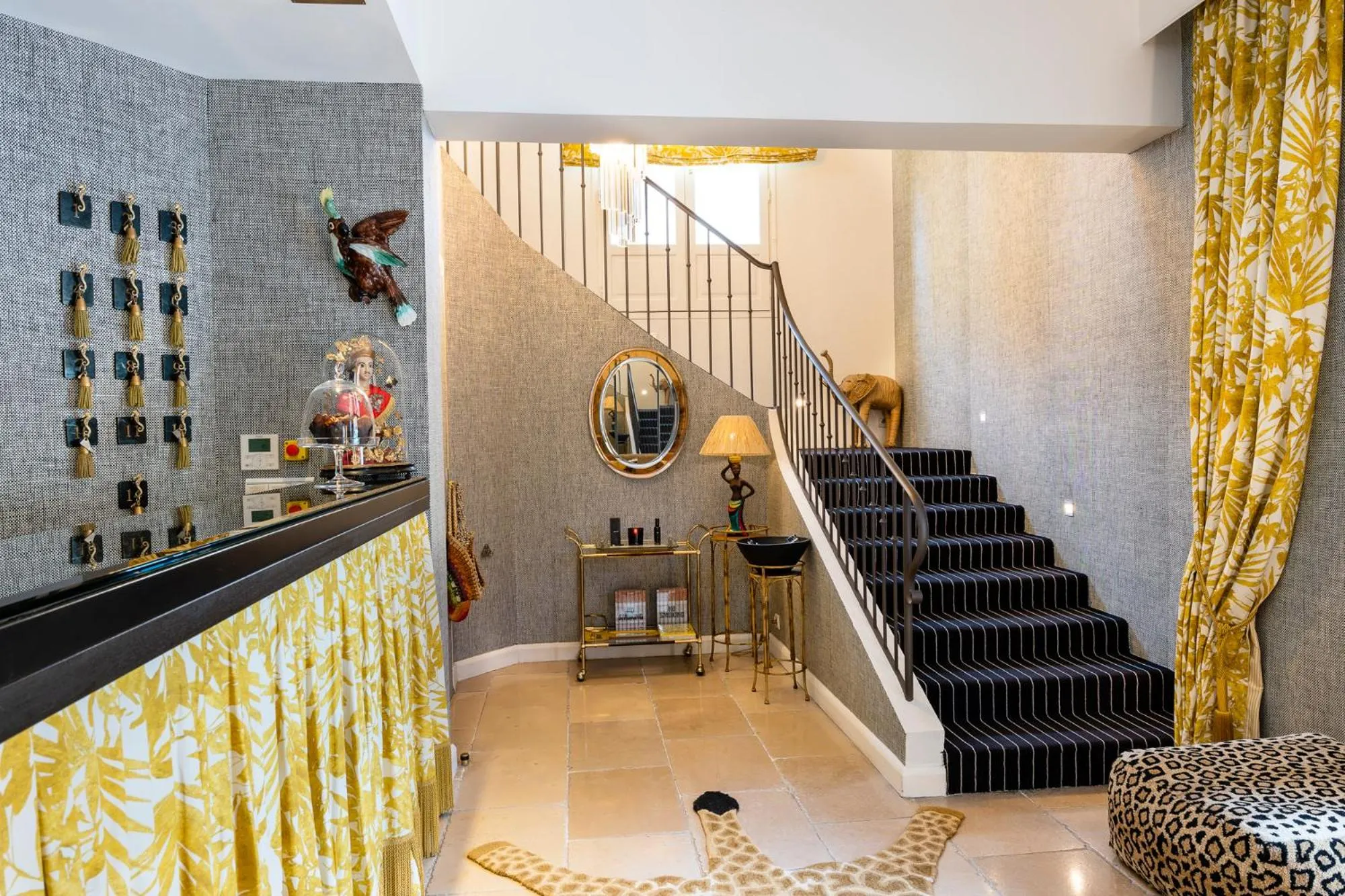 Lobby or reception in Hôtel Le Y