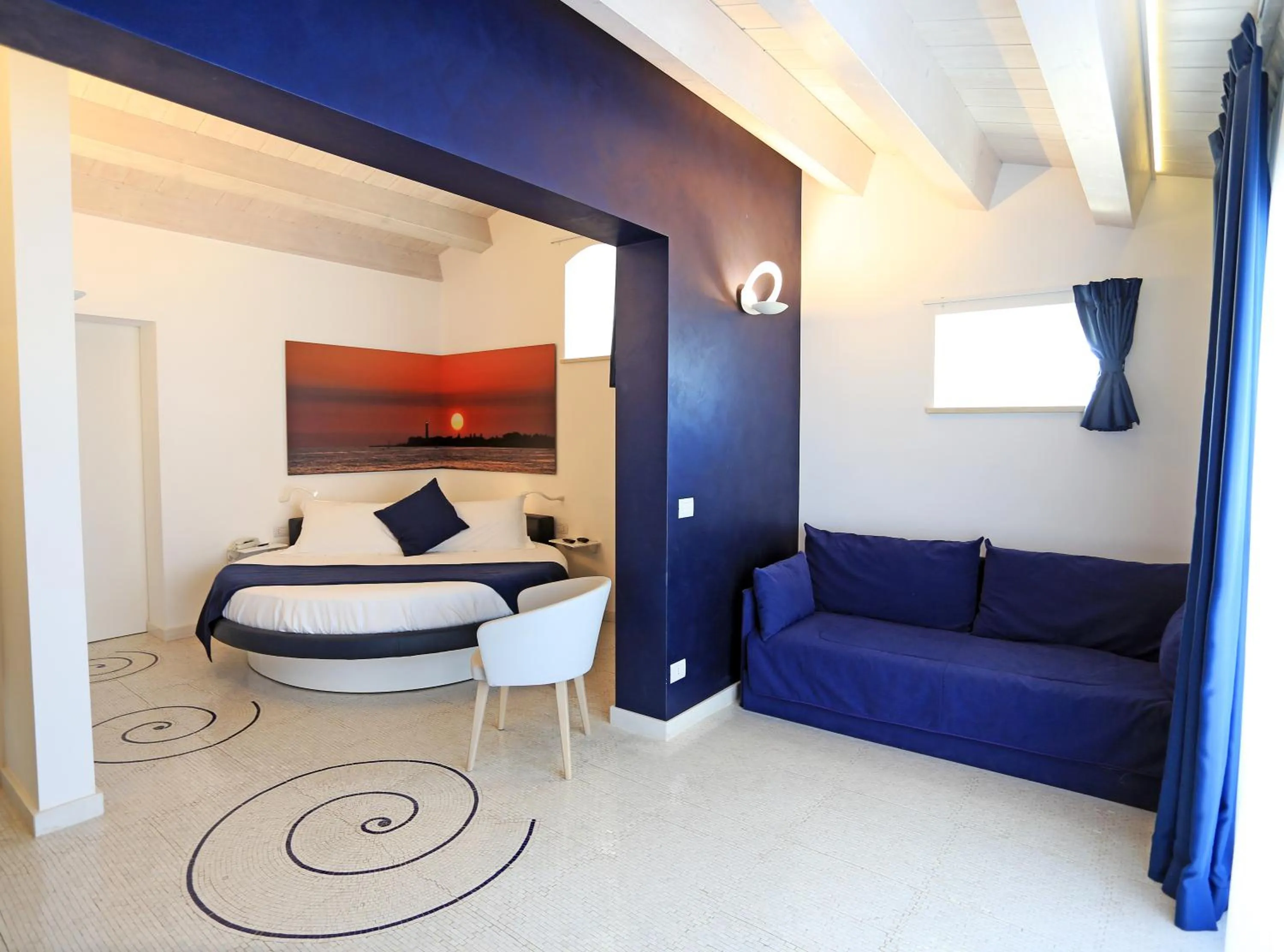 Zafran Boutique Hotel