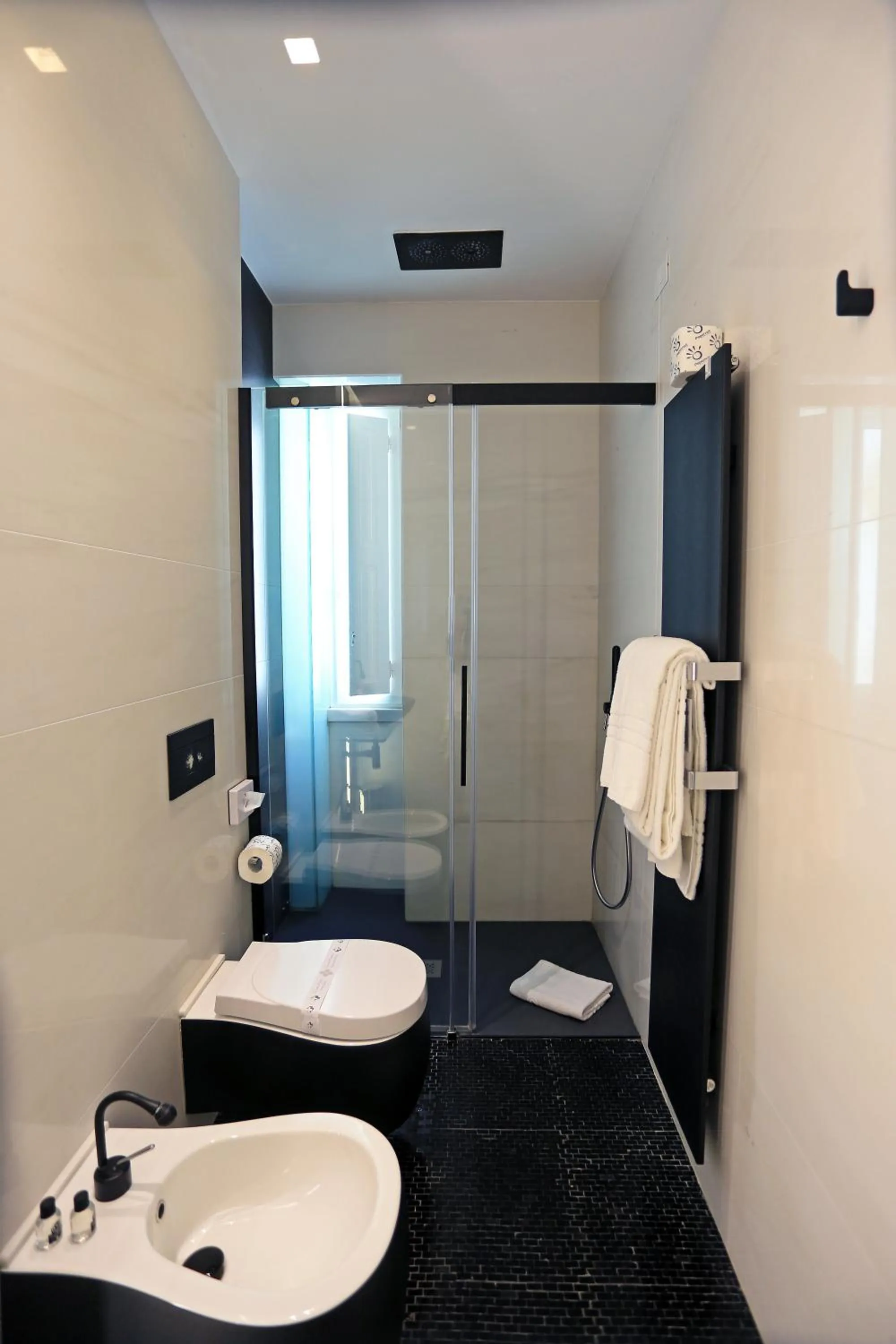 Zafran Boutique Hotel