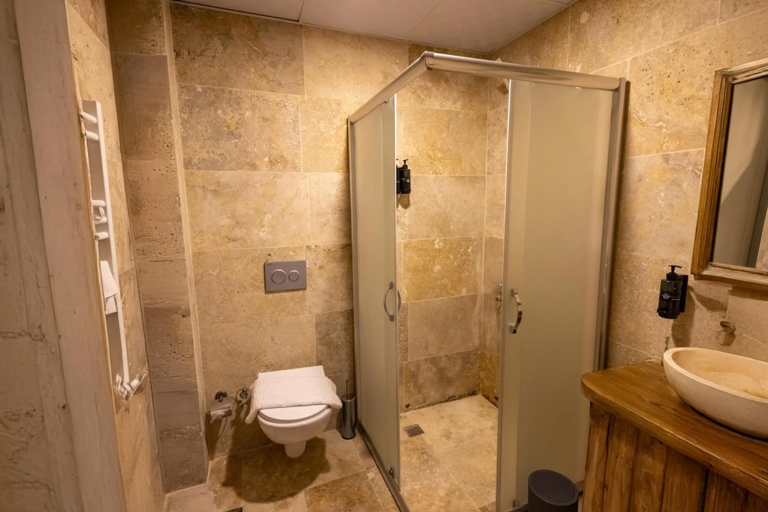 Shower in Rio Cappadocia Hotel