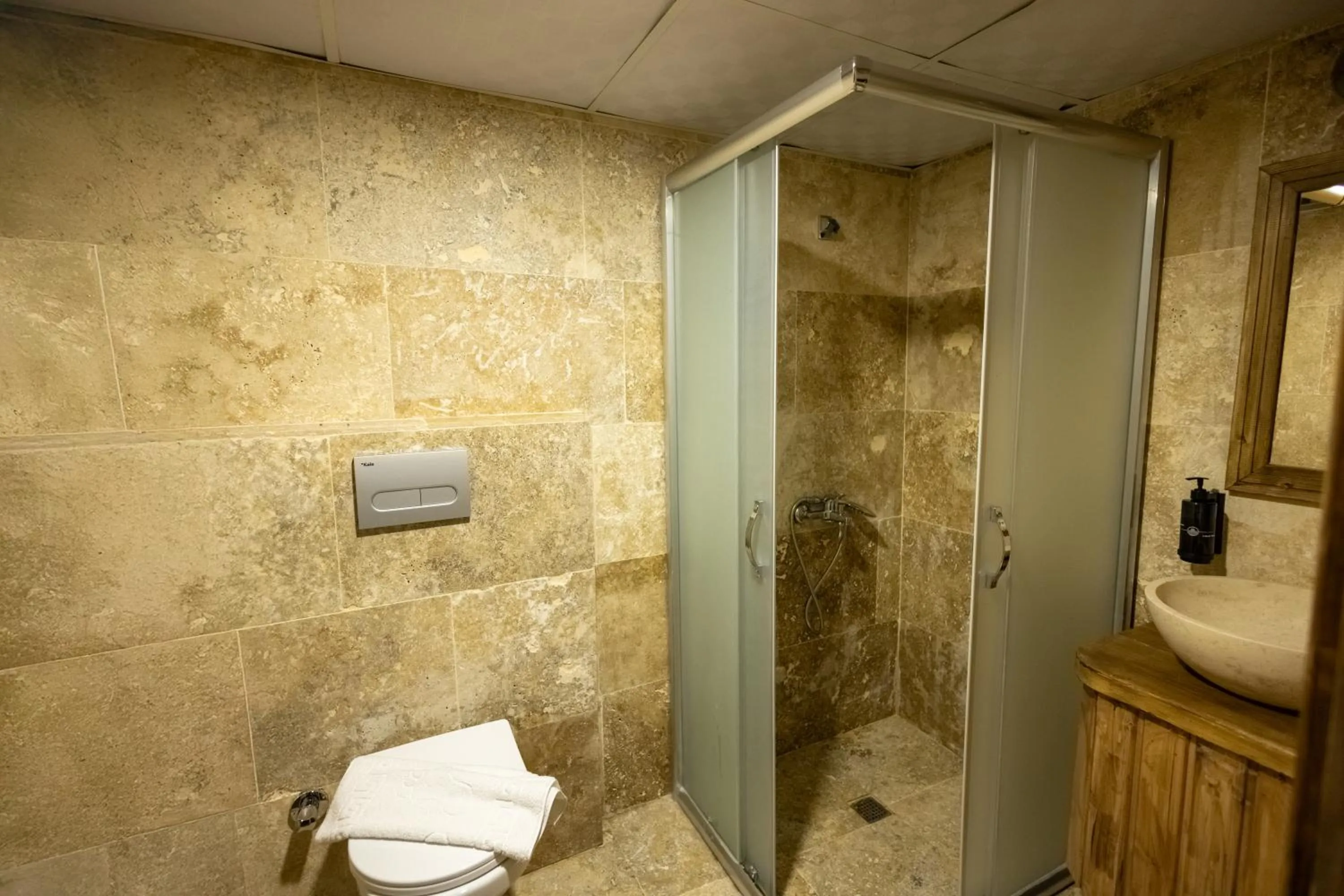 Shower in Rio Cappadocia Hotel