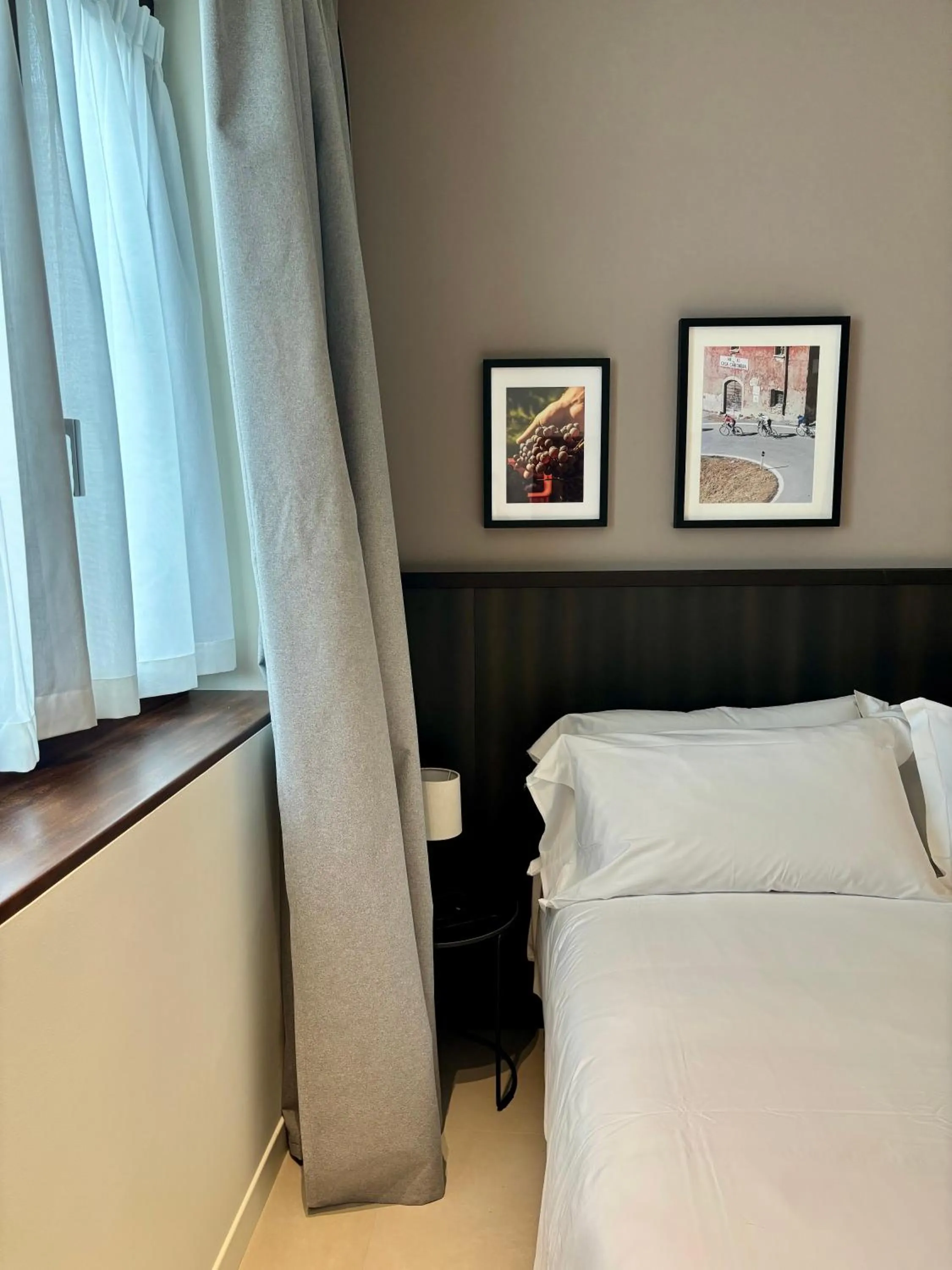 Bed in Hotel Stelvio Tirano