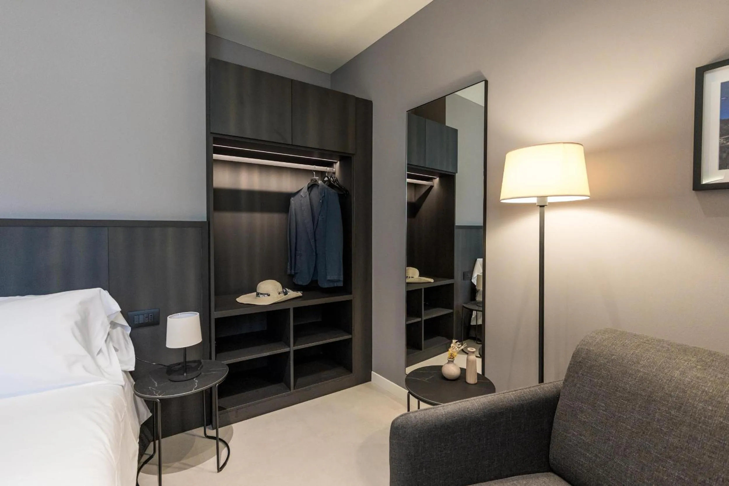 Bed in Hotel Stelvio Tirano
