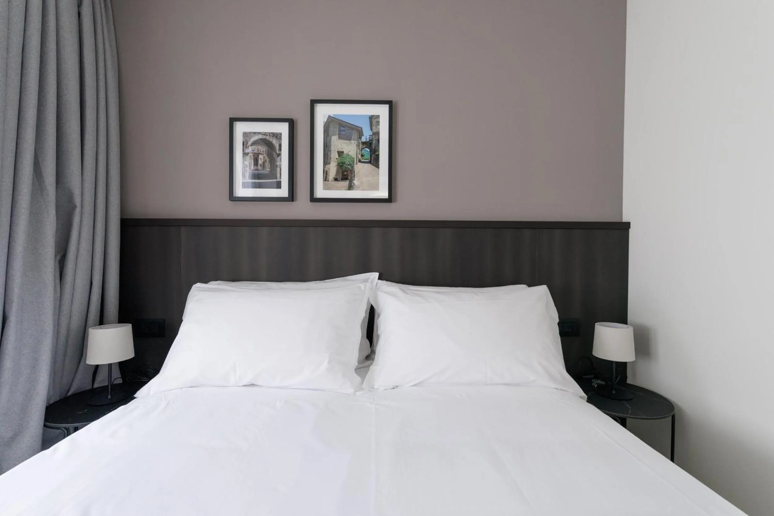 Bed in Hotel Stelvio Tirano