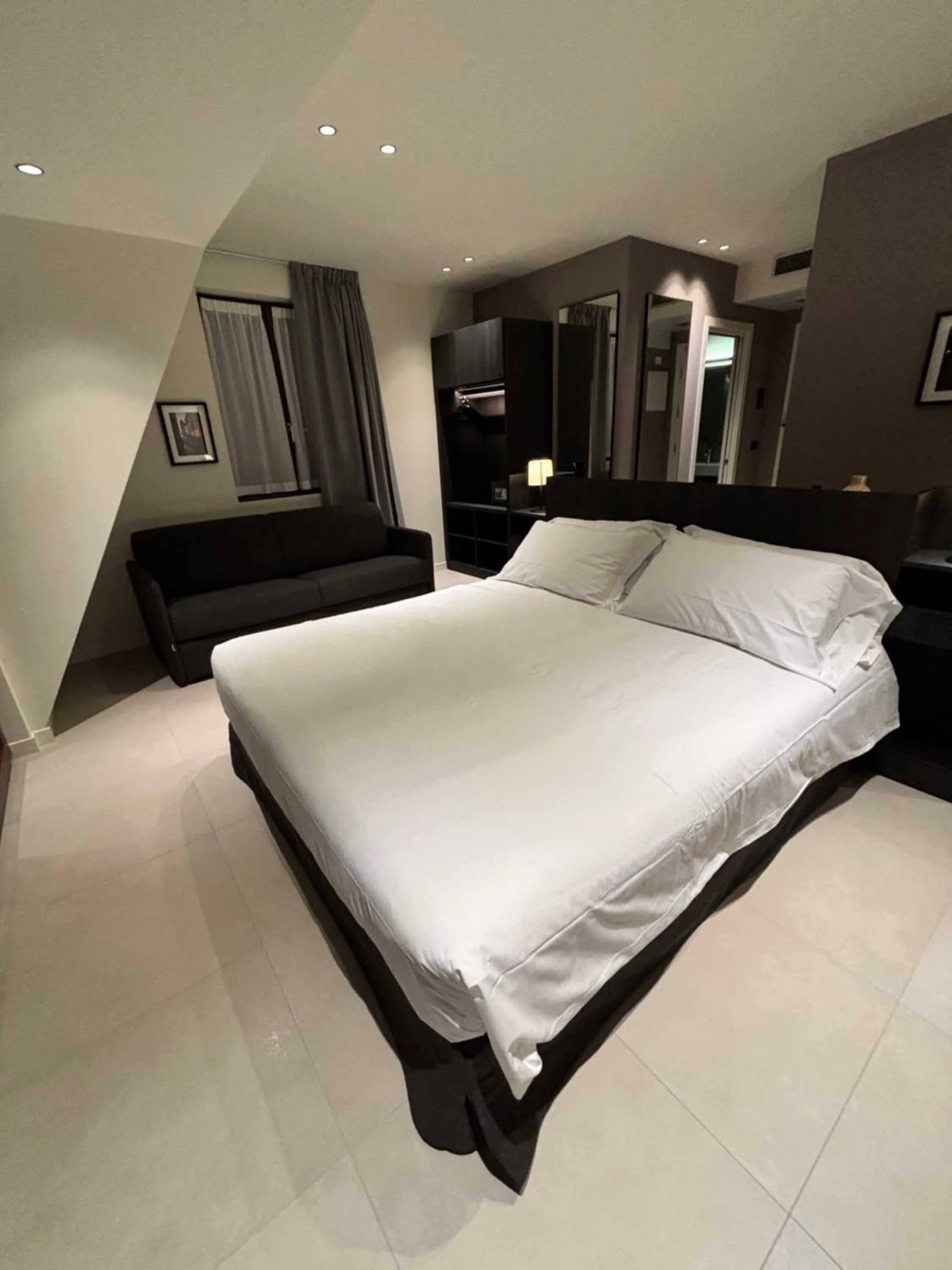Photo of the whole room, Bed in Hotel Stelvio Tirano