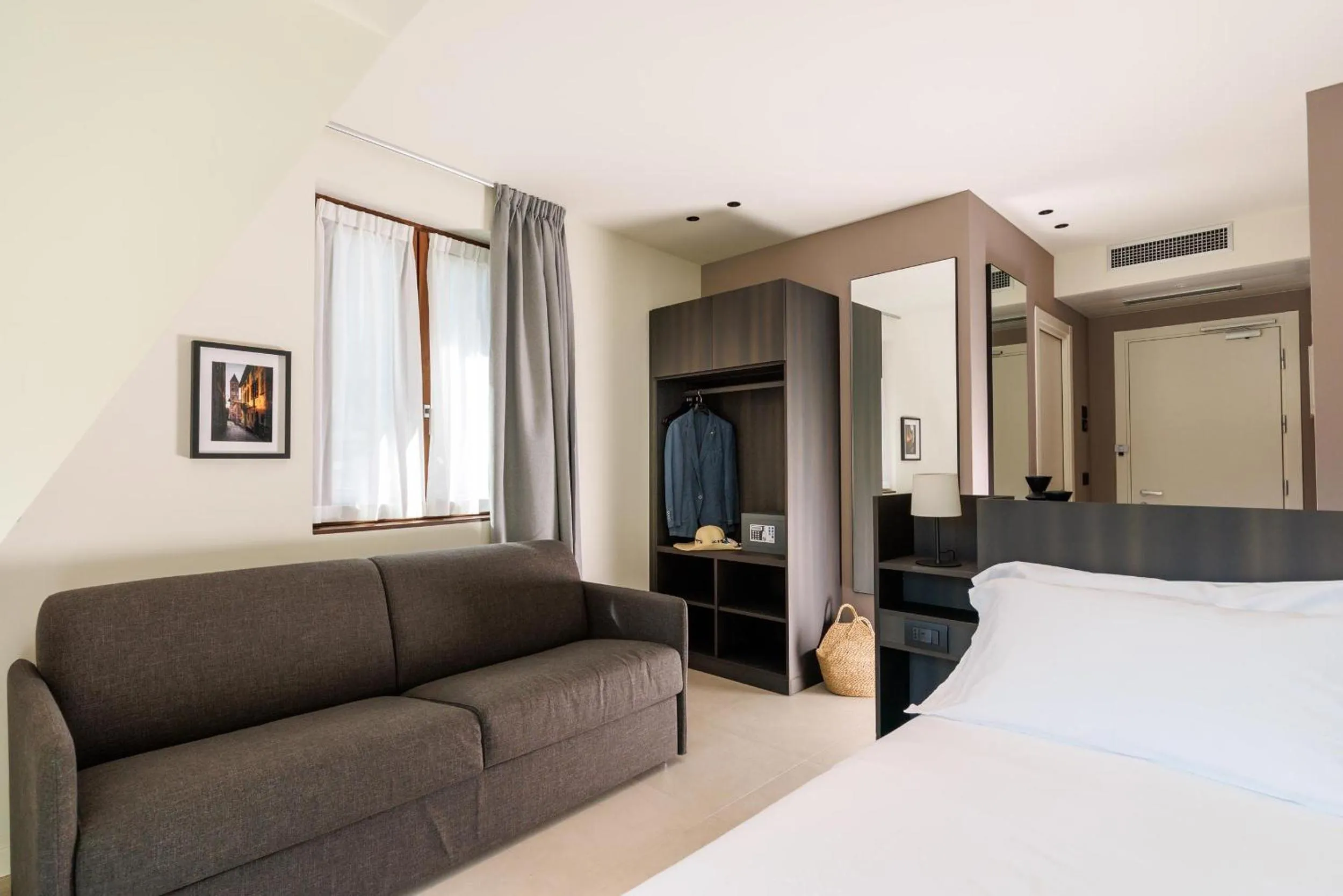 Bed in Hotel Stelvio Tirano